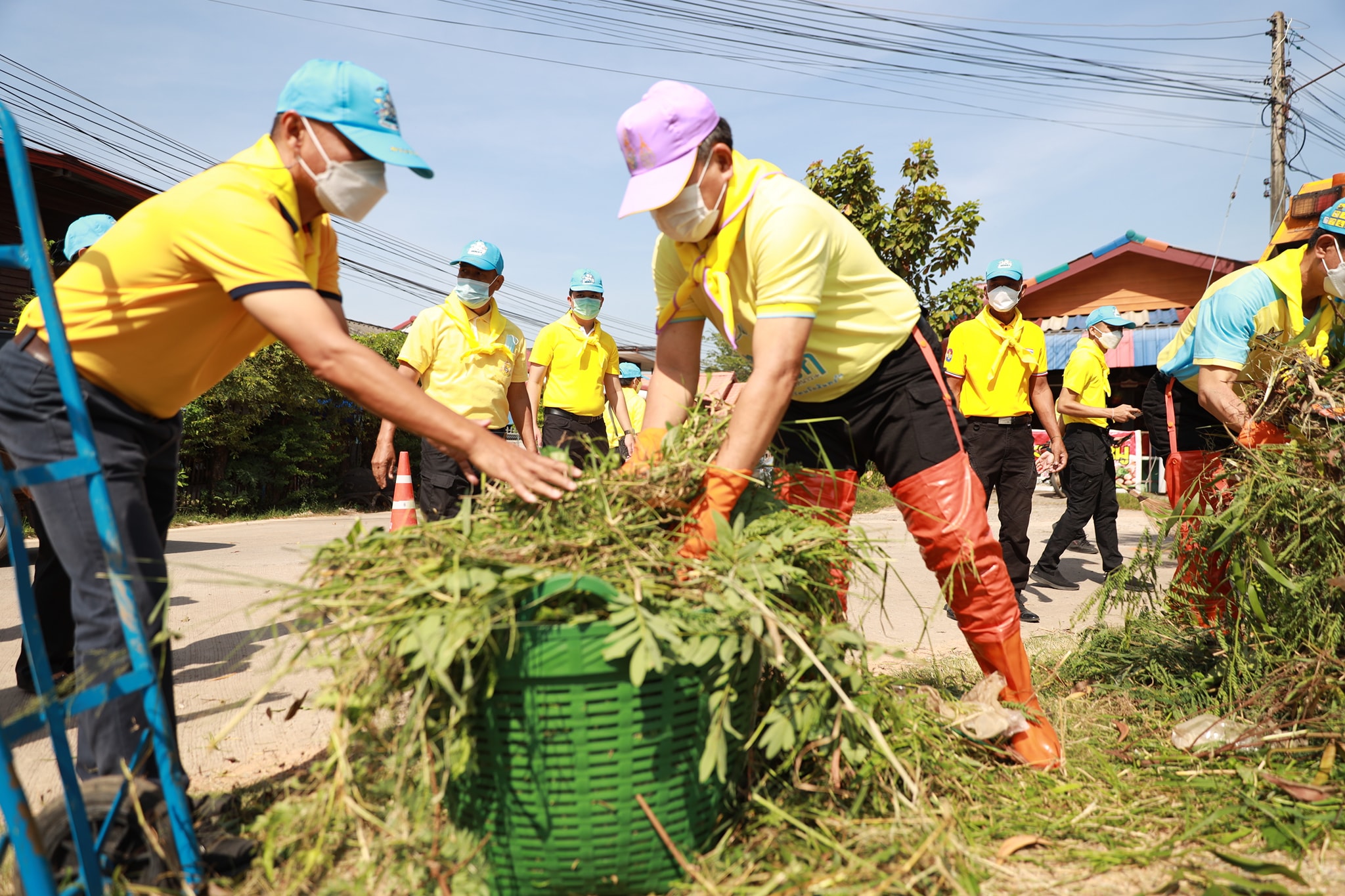 พช. ขอนแก่น : ร่วมกิจกรรมจิตอาสาพัฒนาเนื่องในวันคล้ายวันสวรรคตพระบาทสมเด็จพระบรมชนกาธิเบศร มหาภูมิพลอดุลยเดชมหาราช บรมนาถบพิตร  ประจำปี พ.ศ. 2565