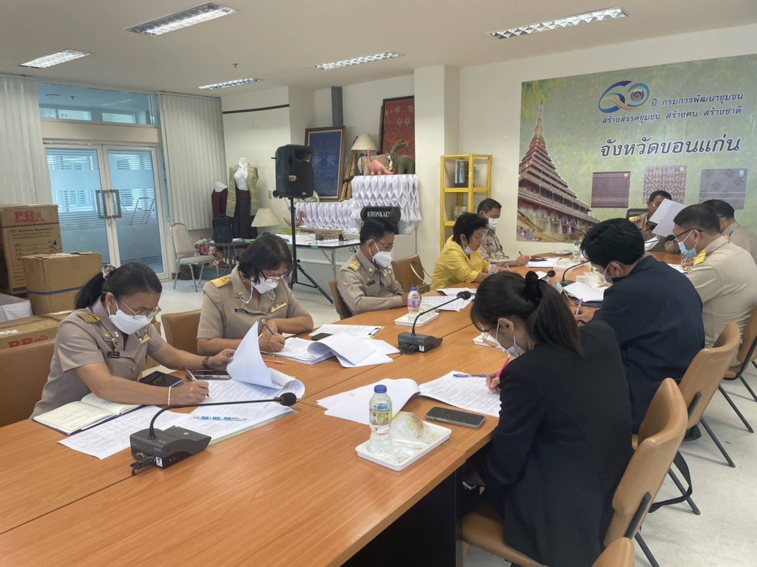 จังหวัดขอนแก่น : คณะกรรมการประกวดศูนย์เรียนรู้ครัวเรือนต้นแบบ “โคก หนอง นา พัฒนาชุมชน” ระดับจังหวัด ประจำปี 2565 ครั้งที่ 1/2565
