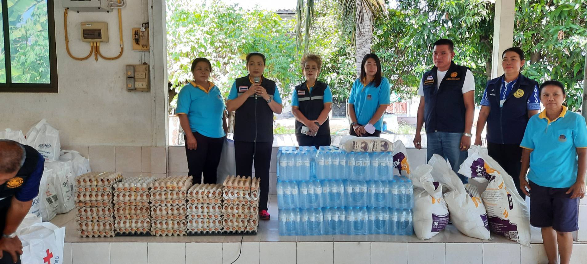 พช.ขอนแก่น : ผนึกกำลังคณะกรรมการพัฒนาสตรีจังหวัด(กพสจ.) ช่วยเหลือผู้ประสบอุทกภัยพื้นที่อำเภออุบลรัตน์ จังหวัดขอนแก่น