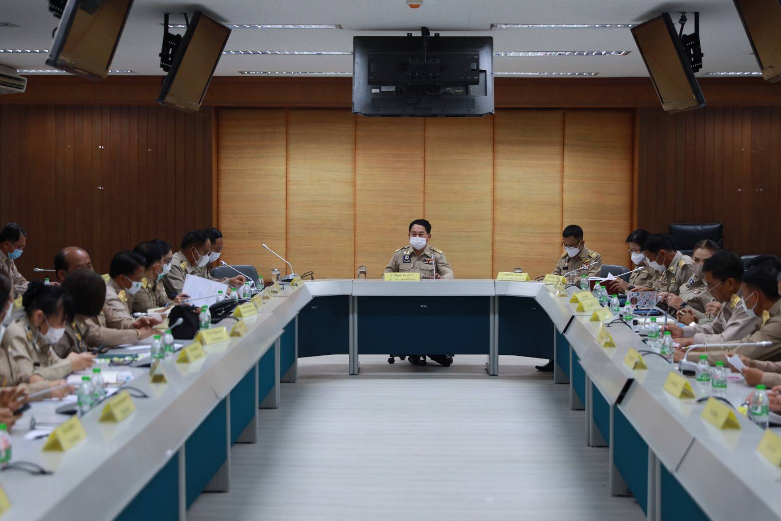 พช.ขอนแก่น : ร่วมประชุมรับมอบนโยบาย โดยผู้ว่าฯขอนแก่น (นายไกรสร กองฉลาด) ชูนโยบาย 3 ด้านคุณภาพชีวิตประชาชน ประสิทธิภาพการทำงาน และสร้างโอกาสเศรษฐกิจ