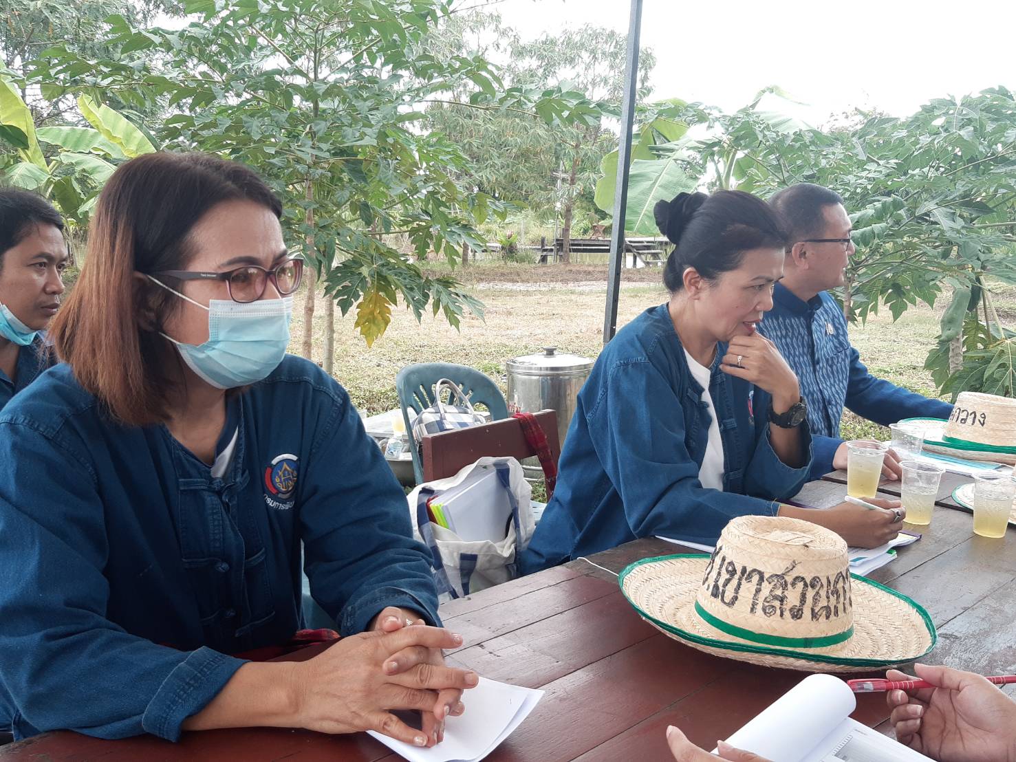 พช.ขอนแก่น : รับการติดตามผลการดำเนินงานและผลการใช้จ่ายเงินกู้ ตามพระราชกำหนดให้อำนาจกระทรวงการคลัง กู้เงินเพื่อแก้ไขปัญหา เยียวยา และพื้นฟูเศรษฐกิจและสังคมที่ได้รับผลกระทบจากการระบาดของ โรคติดเชื้อไวรัสโคโรนา 2019 พ.ศ. 2563 และพระราชกำหนดให้อำนาจกระทรวงการคลังกู้เงิน เพื่อแก้ไขปัญหาเศรษฐกิจและสังคม จากการระบาดของโรคติดเชื้อไวรัสโคโรนา 2019 เพิ่มเติม พ.ศ. 2564