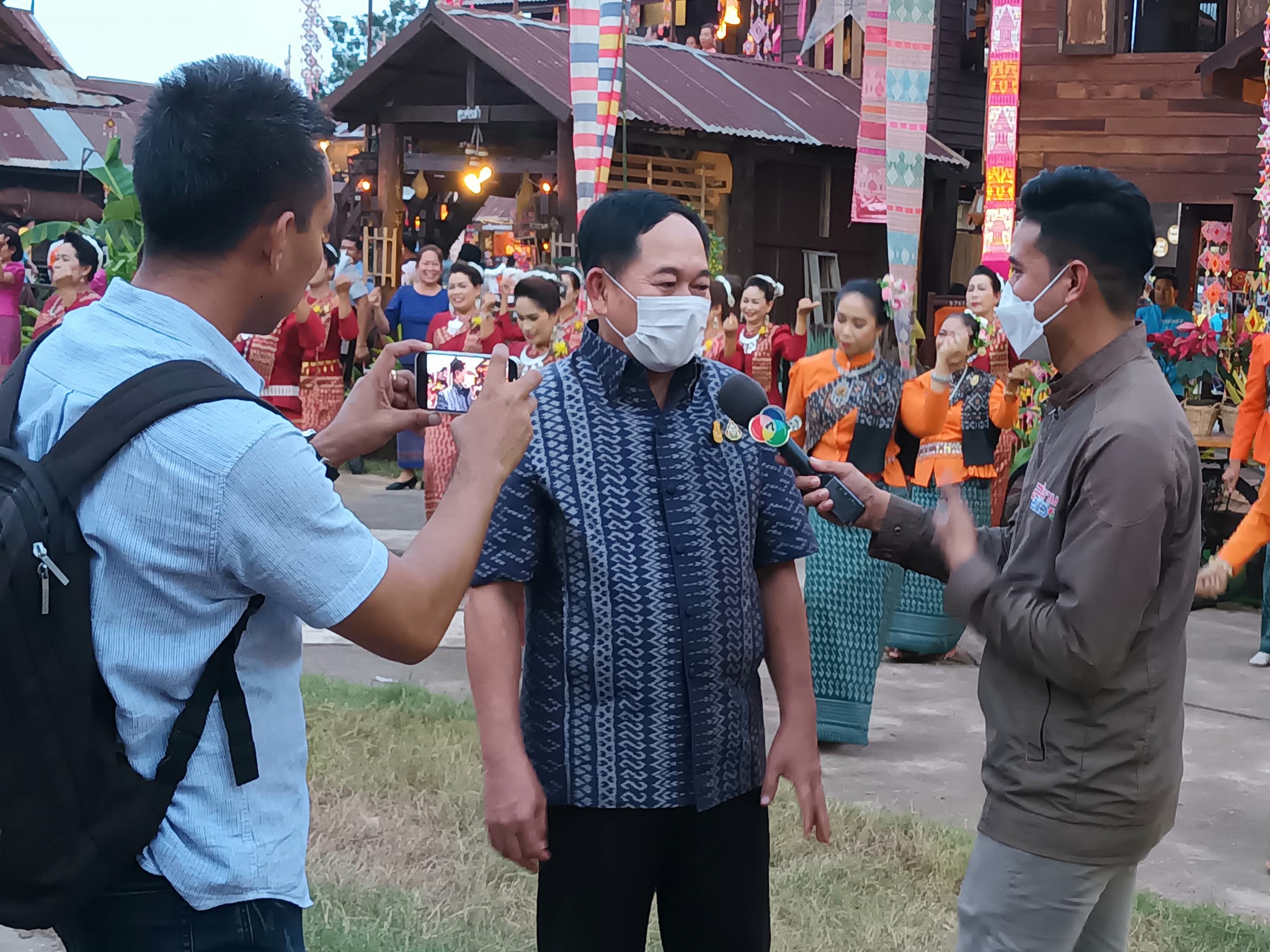 พช.ขอนแก่น : ร่วมพิธีขึ้นบ้านใหม่ “เฮือนโบราณ วิถีไทบ้านขอนแก่น”งานเทศกาลไหมนานาชาติ ประเพณีผูกเสี่ยวงานกาชาดจังหวัดขอนแก่น และงานขอนแก่นชอฟต์พาวเวอร์ ประจำปี 2565