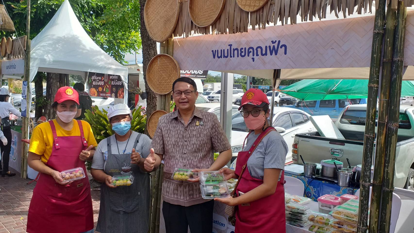 ขอนแก่น :  พีทีที สเตชั่น ตอกย้ำช่วยเศรษฐกิจฐานรากจัด “ตลาดเติมสุข” ผู้ผลิต ผู้ขายตัวจริงถึงผู้บริโภคไม่ผ่านคนกลาง  