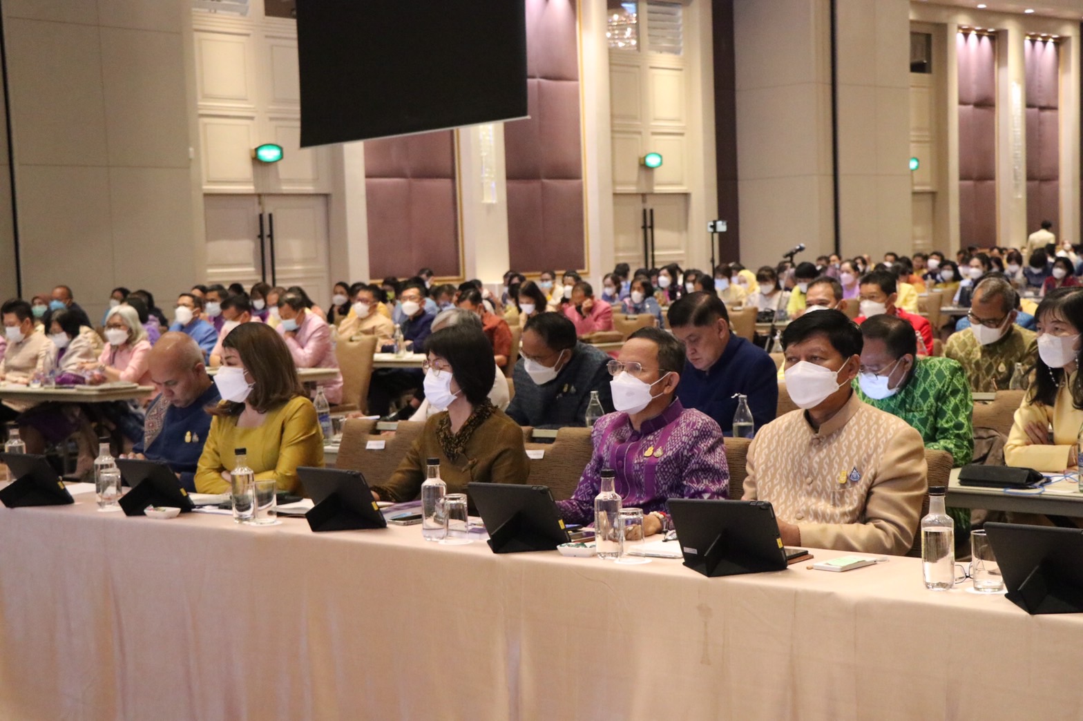 พช.ขอนแก่น : ร่วมประชุมมอบนโยบายและแนวทางการดำเนินงานพัฒนาชุมชน ประจำปีงบประมาณ พ.ศ. 2566 ณ ห้องแกรนด์บอลรูม ชั้น 4 โรงแรมมิราเคิล แกรนด์ คอนเวนชั่น กรุงเทพมหานคร ระหว่างวันที่ 7-8 พฤศจิกายน 2565