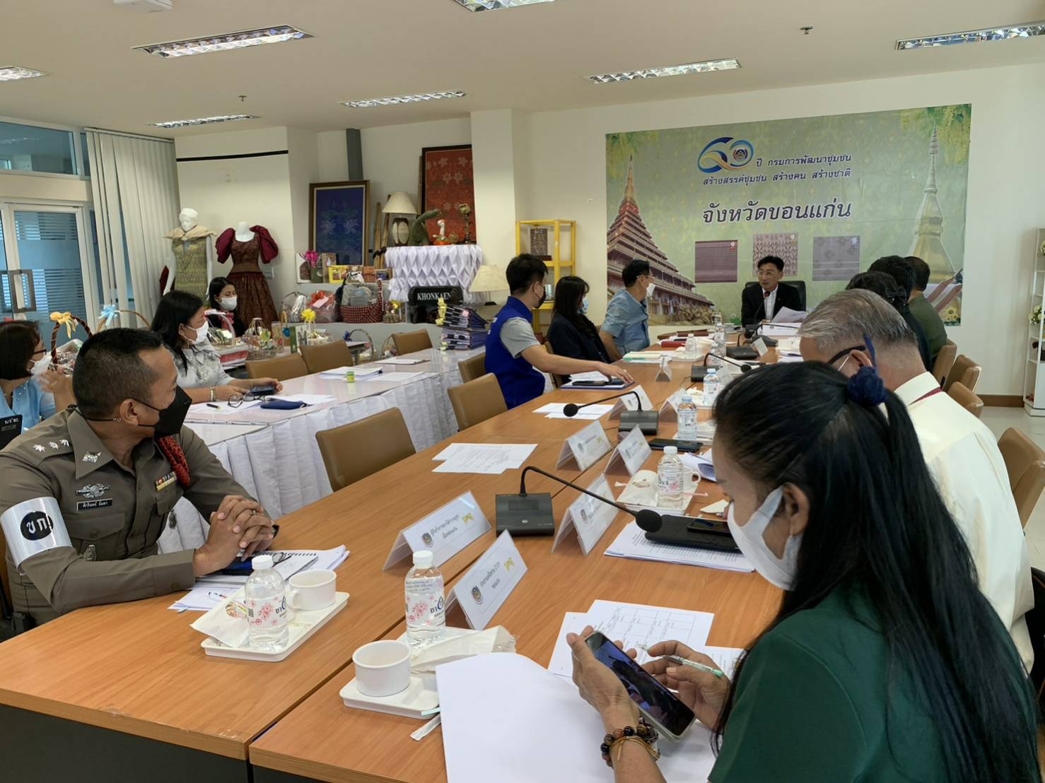 จังหวัดขอนแก่น : ประชุมคณะอนุกรรมการด้านจัดแสดงสินค้าหนึ่งตำบล หนึ่งผลิตภัณฑ์ การจัดงานเทศกาลไหมนานาชาติ ประเพณีผูกเสี่ยว งานกาชาดจังหวัดขอนแก่น และงานขอนแก่นซอฟต์พาวเวอร์ ประจำปี 2565