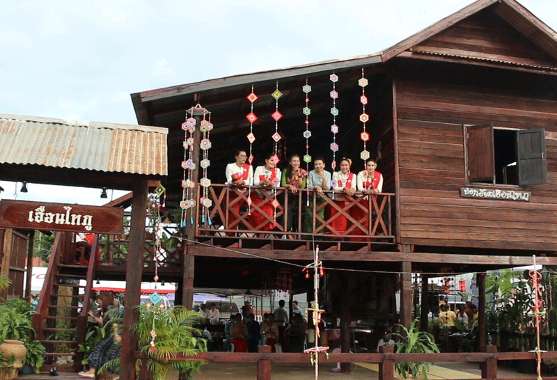 พช.ขอนแก่น : ร่วมพิธีขึ้นบ้านใหม่ “เฮือนโบราณ วิถีไทบ้านขอนแก่น”งานเทศกาลไหมนานาชาติ ประเพณีผูกเสี่ยวงานกาชาดจังหวัดขอนแก่น และงานขอนแก่นชอฟต์พาวเวอร์ ประจำปี 2565