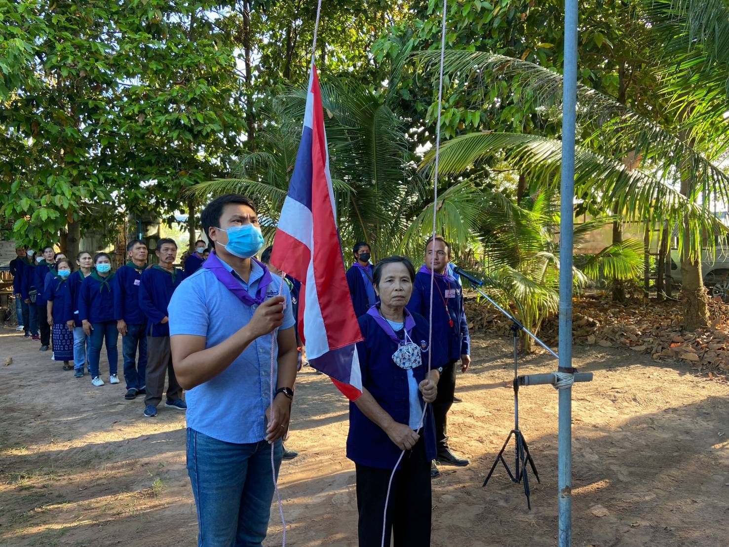 ขอนแก่น : จัดพิธีปิดการฝึกอบรมโครงการพัฒนาหมู่บ้านเศรษฐกิจพอเพียง กิจกรรมที่ 1 สร้างและพัฒนากลไกขับเคลื่อนในระดับพื้นที่ กิจกรรมที่1.1 อบรมแกนนำขับเคลื่อนหมู่บ้านเศรษฐกิจพอเพียง