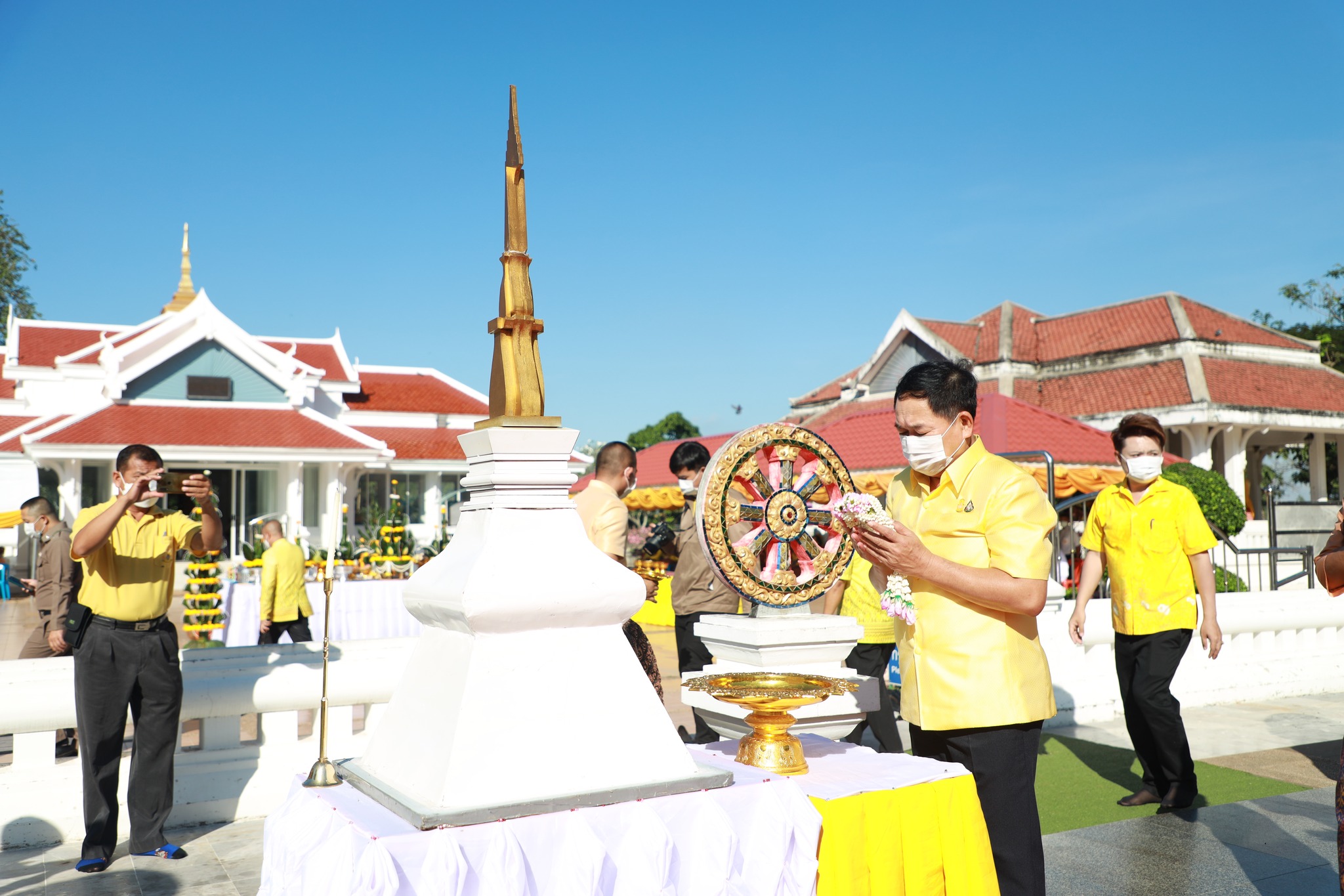 จังหวัดขอนแก่น ทำบุญตักบาตรข้าวเหนียว อาหารสำเร็จ เพื่อความสิริมงคลงานเทศกาลไหมนานาชาติฯ ปี2565