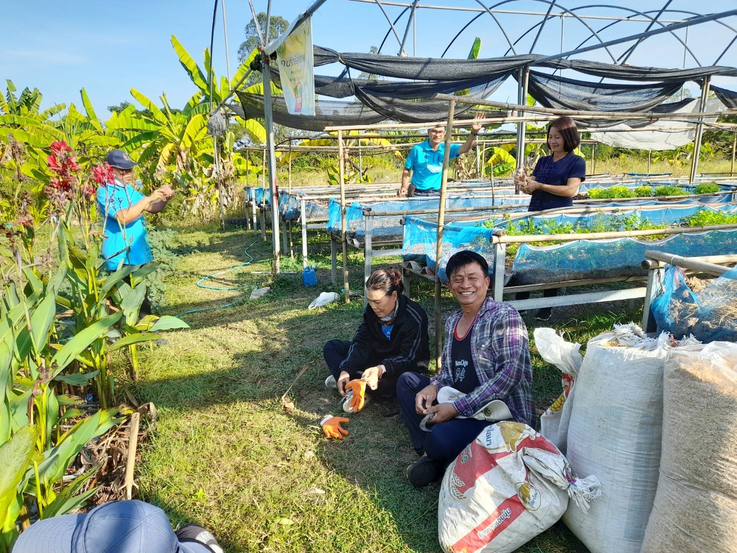 จังหวัดขอนแก่น : เดินหน้าขับเคลื่อนการน้อมนำแนวพระราชดำริของสมเด็จพระกนิษฐาธิราชเจ้า กรมสมเด็จพระเทพรัตนราชสุดา ฯ สยามบรมราชกุมารี สร้างความมั่นคงทางอาหาร พร้อม Kick off ปฏิบัติการ 45 วัน ปลูกผักสวนครัว รณรงค์ปลูกพืชผักสมุนไพร ต้านภัย COVID – 19 