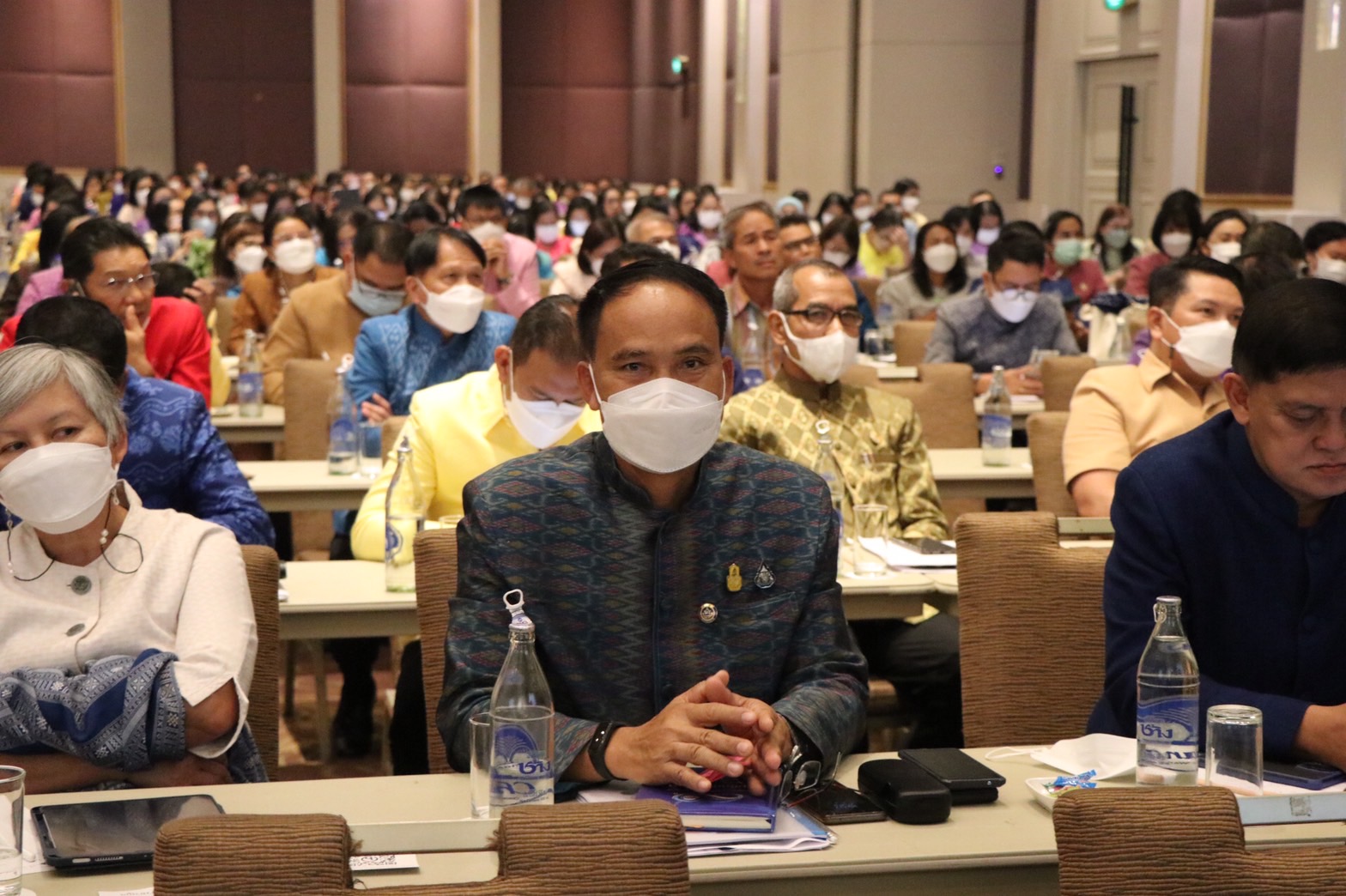 พช.ขอนแก่น : ร่วมประชุมมอบนโยบายและแนวทางการดำเนินงานพัฒนาชุมชน ประจำปีงบประมาณ พ.ศ. 2566 ณ ห้องแกรนด์บอลรูม ชั้น 4 โรงแรมมิราเคิล แกรนด์ คอนเวนชั่น กรุงเทพมหานคร ระหว่างวันที่ 7-8 พฤศจิกายน 2565
