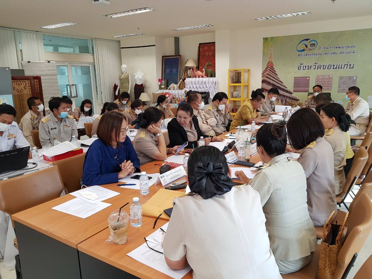 พช.ขอนแก่น : ประชุมเตรียมความพร้อมจัดงานเทศกาลไหมนานาชาติ ประเพณี ผูกเสี่ยว งานกาชาดจังหวัดขอนแก่นและงานขอนแก่นซอฟพาวเวอร์  ประจำปี 2565