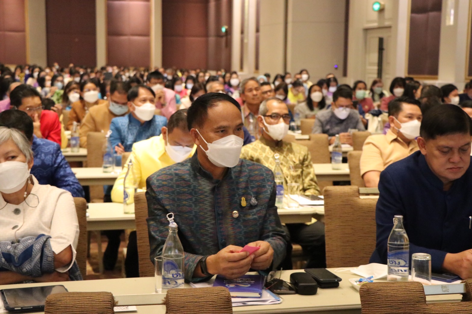 พช.ขอนแก่น : ร่วมประชุมมอบนโยบายและแนวทางการดำเนินงานพัฒนาชุมชน ประจำปีงบประมาณ พ.ศ. 2566 ณ ห้องแกรนด์บอลรูม ชั้น 4 โรงแรมมิราเคิล แกรนด์ คอนเวนชั่น กรุงเทพมหานคร ระหว่างวันที่ 7-8 พฤศจิกายน 2565