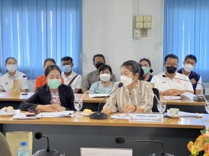 พช.ขอนแก่น : ร่วมประชุมเตรียมความพร้อมการฝึกปฏิบัติงานภาคสนาม ตามโครงการพัฒนาข้าราชการที่อยู่ระหว่างทดลองปฏิบัติหน้าที่ราชการหลักสูตรพัฒนากรก่อนประจำการ รุ่นที่ 121