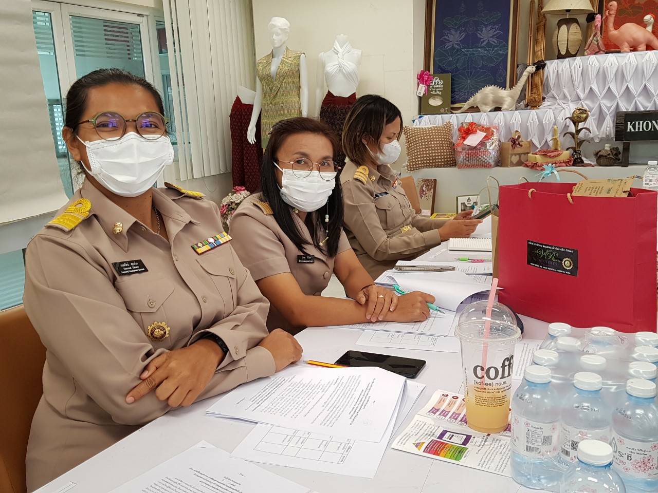 พช.ขอนแก่น : ประชุมเตรียมความพร้อมจัดงานเทศกาลไหมนานาชาติ ประเพณี ผูกเสี่ยว งานกาชาดจังหวัดขอนแก่นและงานขอนแก่นซอฟพาวเวอร์  ประจำปี 2565