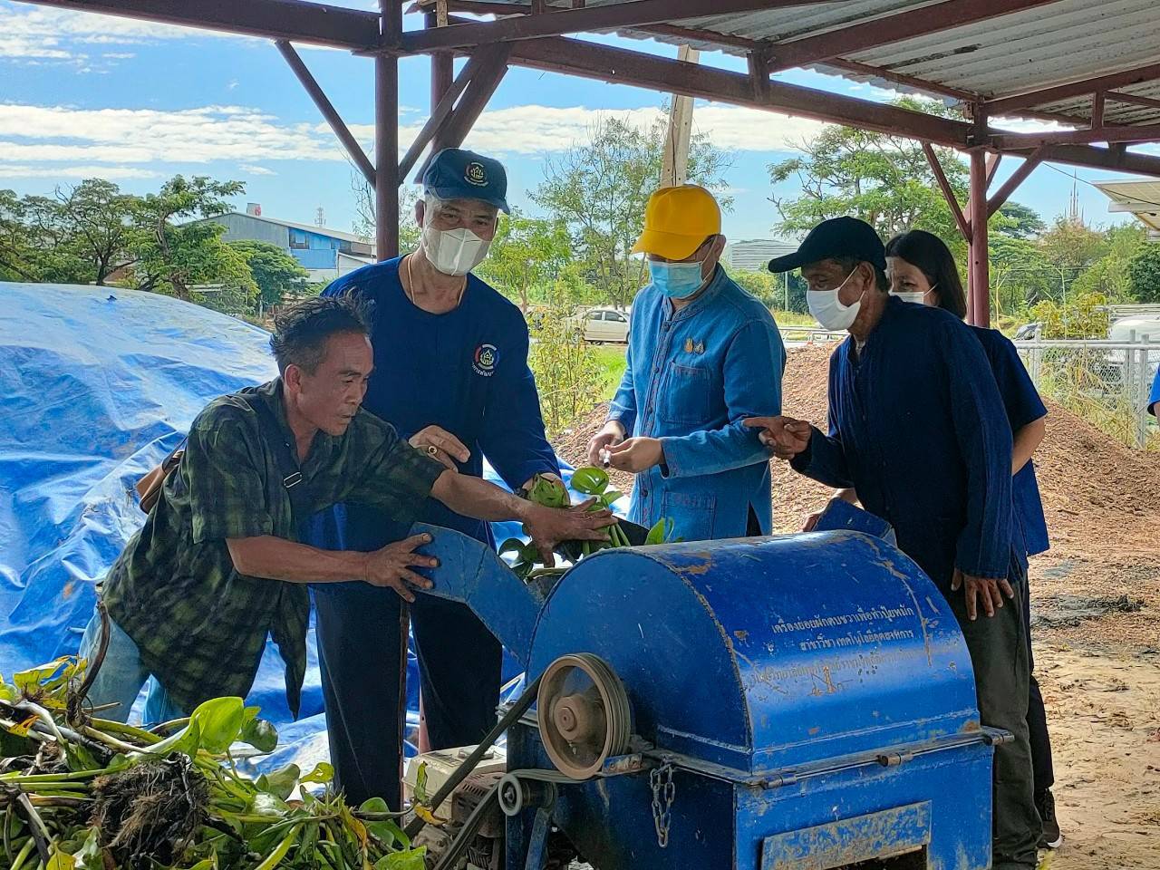จังหวัดขอนแก่น : จับมือภาคีเครือข่ายจัดกิจกรรม Kick off วันดินโลก (World Soil Day) ปี 2565 ภายใต้แนวคิด “อาหารก่อกำเนิดเกิดจากดิน” (Soils : where food begins)