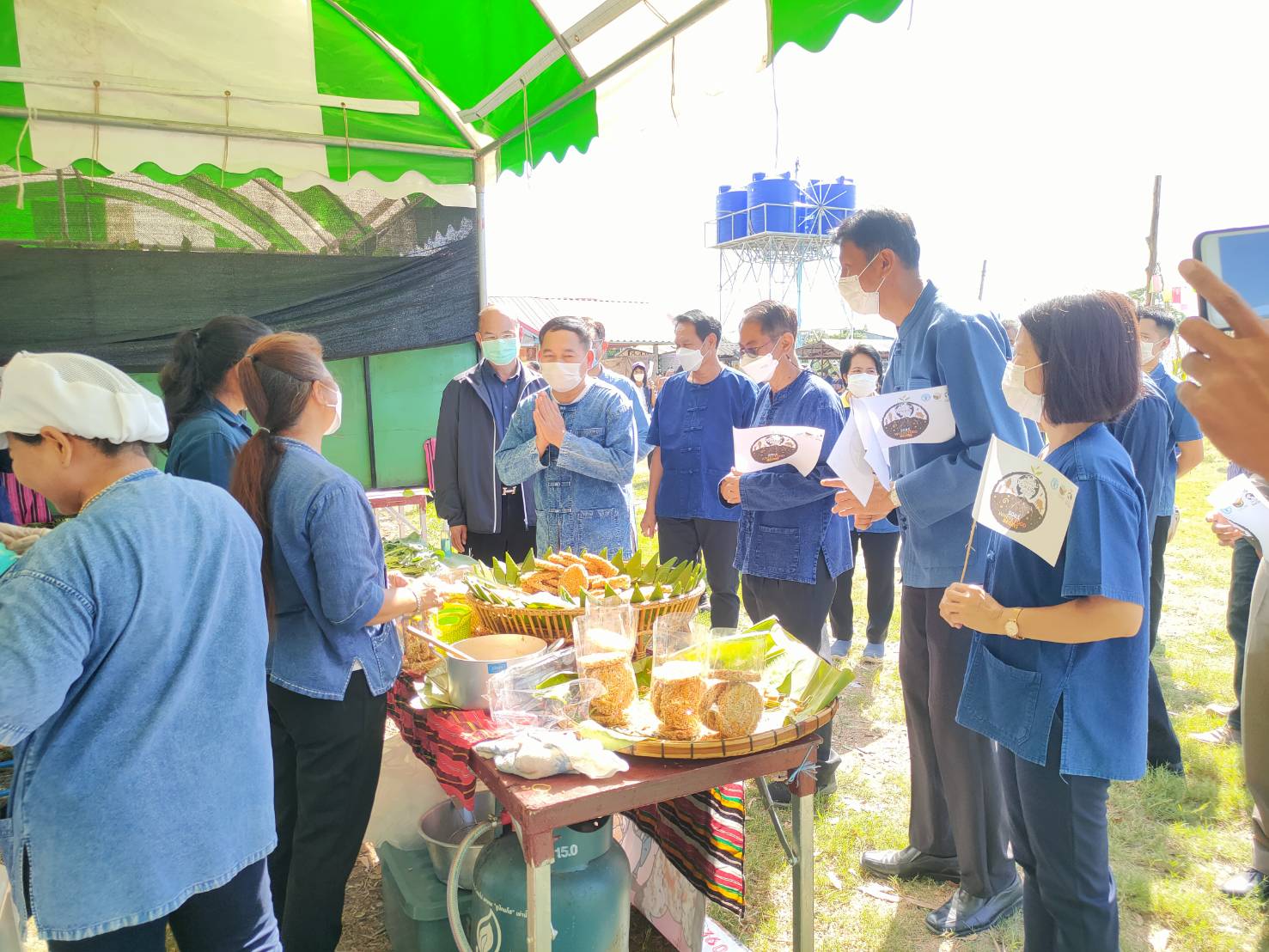 จังหวัดขอนแก่น : จับมือภาคีเครือข่ายจัดกิจกรรม Kick off วันดินโลก (World Soil Day) ปี 2565 ภายใต้แนวคิด “อาหารก่อกำเนิดเกิดจากดิน” (Soils : where food begins)