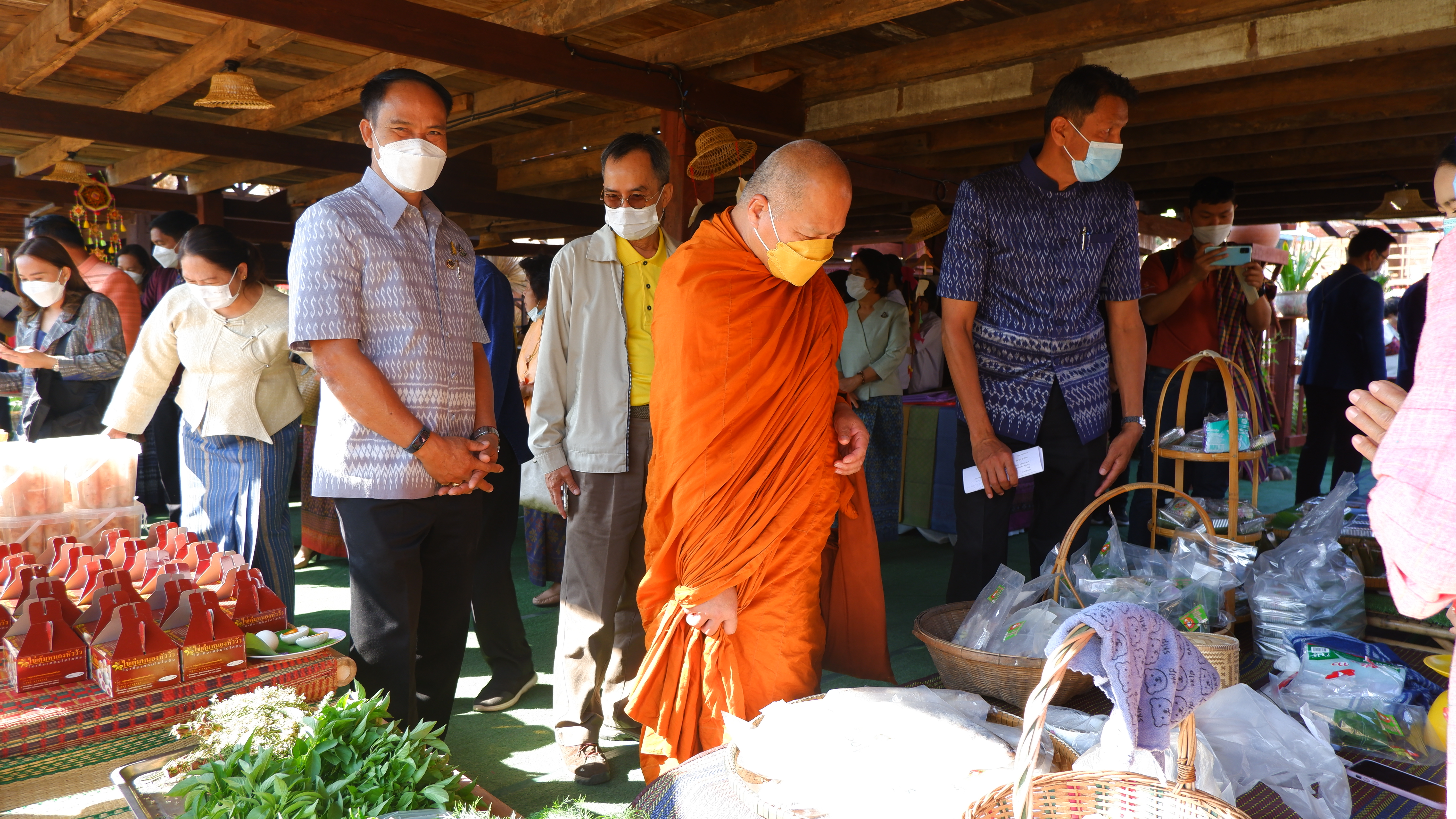 พช.ขอนแก่น : ร่วมกิจกรรมรับการตรวจเยี่ยมและประเมินผลเชิงประจักษ์ โครงการอำเภอนำร่อง “บำบัดทุกข์ บำรุงสุข”แบบบูรณาการและสร้างนักขับเคลื่อนยุทธศาสตร์นำการเปลี่ยนแปลง กระทรวงมหาดไทย