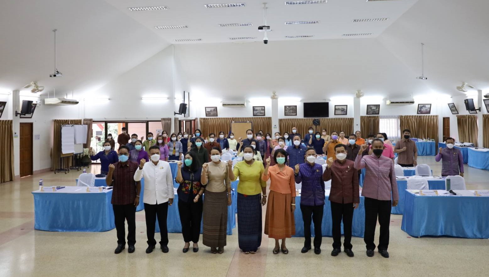 พช.ขอนแก่น : ร่วมประชุมเชิงปฏิบัติการตรวจติดตามผลการดำเนินงานของหน่วยรับตรวจรายไตรมาส ครั้งที่ 1/2566 กลุ่มจังหวัดภาคตะวันออกเฉียงเหนือตอนกลาง (กาฬสินธุ์ ขอนแก่น มหาสารคาม ร้อยเอ็ด) และ เขตตรวจราชการที่ 12 กลุ่มจังหวัดภาคตะวันออกเฉียงเหนือตอนล่าง 1 (ชัยภูมิ นครราชสีมา บุรีรัมย์ สุรินทร์) ณ ศูนย์ศึกษาและพัฒนาชุมชนนครราชสีมา