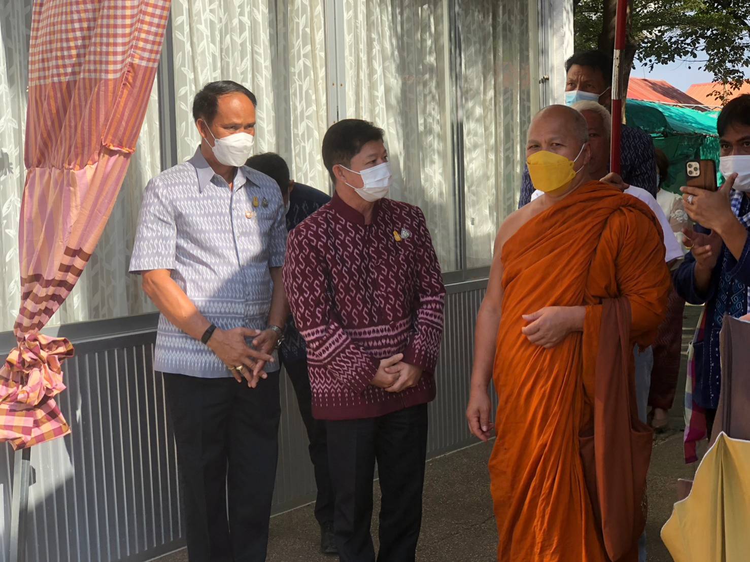 พช.ขอนแก่น : ร่วมกิจกรรมรับการตรวจเยี่ยมและประเมินผลเชิงประจักษ์ โครงการอำเภอนำร่อง “บำบัดทุกข์ บำรุงสุข”แบบบูรณาการและสร้างนักขับเคลื่อนยุทธศาสตร์นำการเปลี่ยนแปลง กระทรวงมหาดไทย