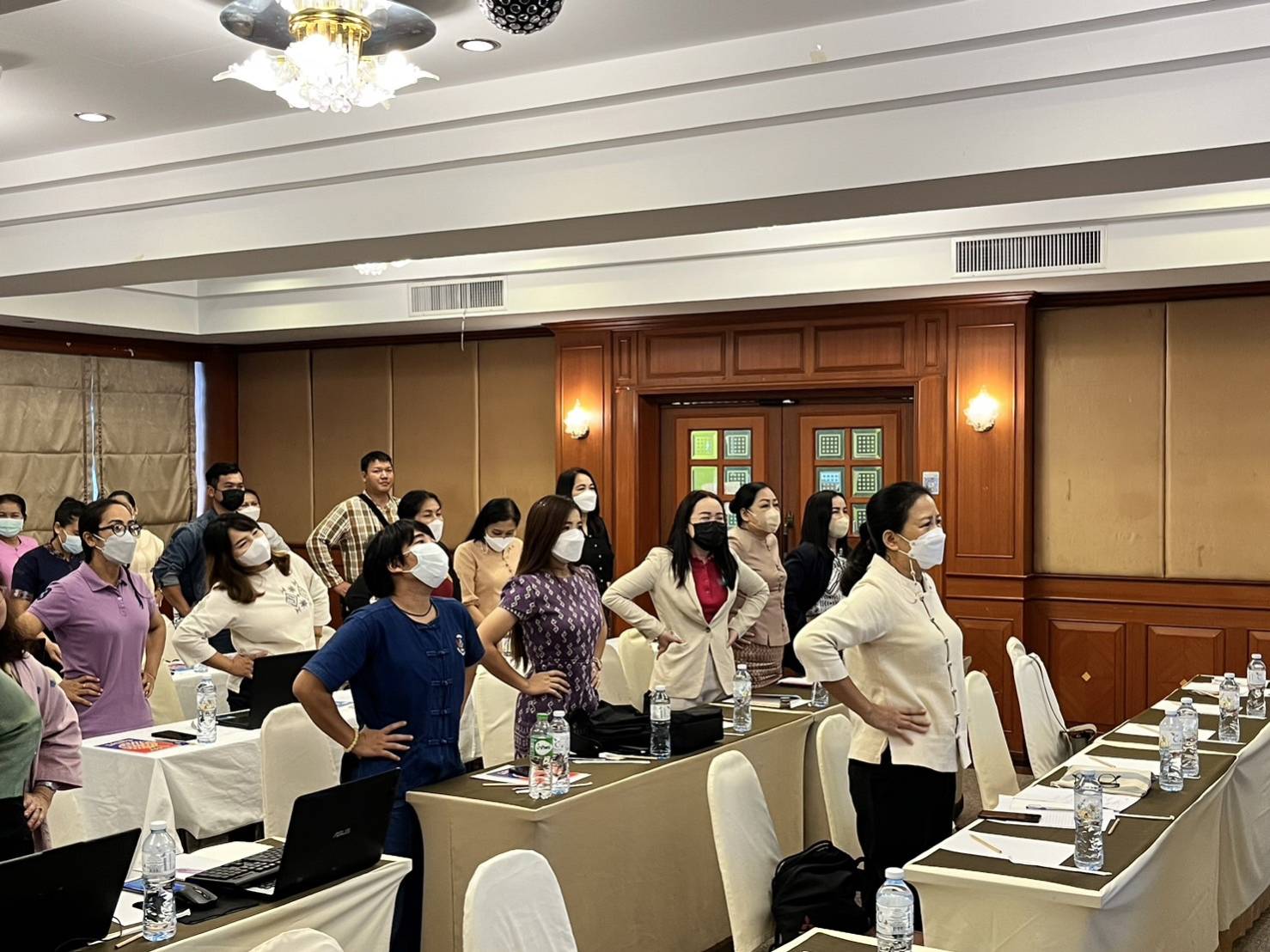 พช.ขอนแก่น : ร่วมโครงการการสร้างนักขับเคลื่อนยุทธศาสตร์นำการเปลี่ยนแปลง กิจกรรมที่ 1 ฝึกอบรมสร้างนักขับเคลื่อนยุทธศาสตร์นำการเปลี่ยนแปลงสู่นักสื่อสารสังคม ผ่านระบบ Zoom Cloud Meeting