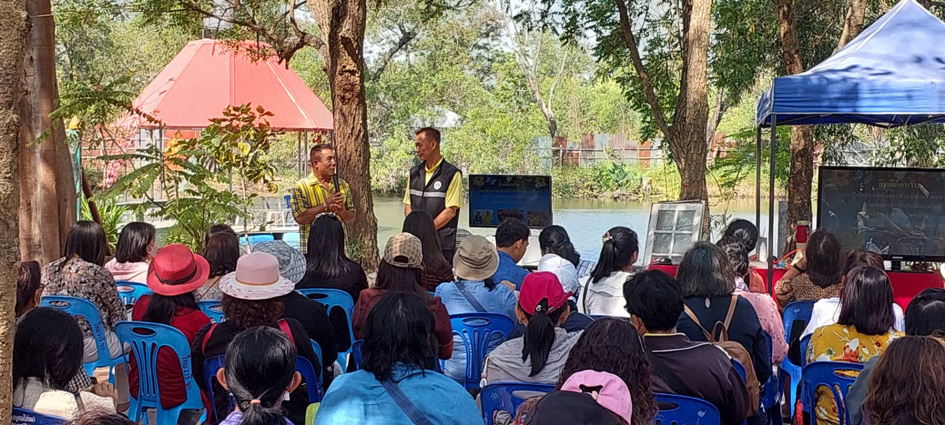 ?พช.ขอนแก่น : ต้อนรับสตรีจังหวัดตราด ศึกษาดูงานตามโครงการฝึกอบรมเพิ่มประสิทธิภาพและศึกษาดูงานเสริมสร้างความเข้มแข็งของสตรีจังหวัดตราด