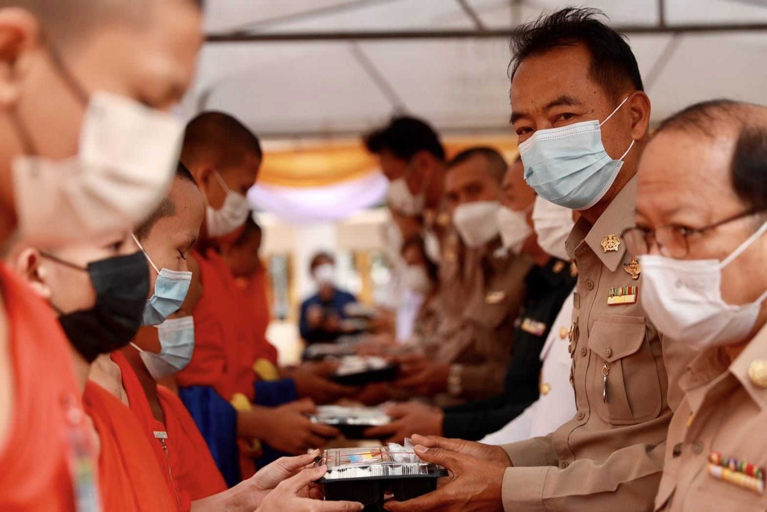 ?พช.ขอนแก่น : ผู้ว่าฯ จังหวัดขอนแก่นจัดพิธีถวายภัตตาหารพระราชทานของพระบาทสมเด็จพระเจ้าอยู่หัว แด่พระภิกษุ สามเณร ในการสอบบาลีสนามหลวง ครั้งที่ 1 ครั้งหลัง ปี 2566