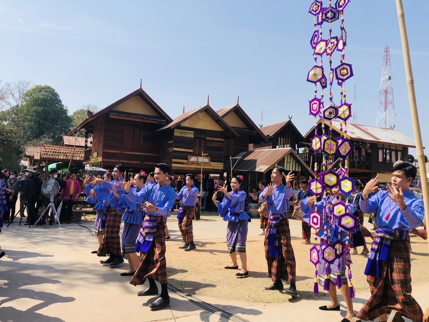 ? จังหวัดขอนแก่น : ต้อนรับ รัฐมนตรีประจำสำนักนายกรัฐมนตรี ( ดร.ธนกร วังบุญคงชนะ ) มีกำหนดการปฏิบัติราชการ ในพื้นที่จังหวัดขอนแก่น