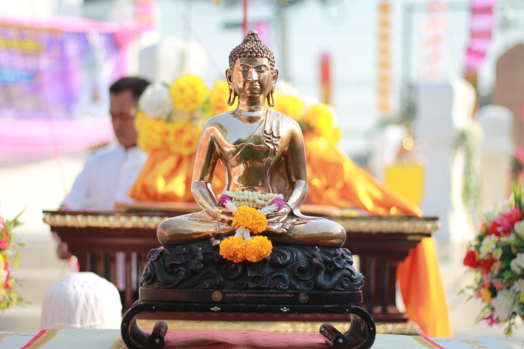 ? พช.ขอนแก่น : ร่วมงานพิธียกยอดฉัตรมณฑป พระชัยชุมแพ บรมนาถบพิตรซึ่งประดิษฐาน ณ ลานพระชัยชุมแพ ที่ว่าการอำเภอชุมแพ อำเภอชุมแพ จังหวัดขอนแก่น