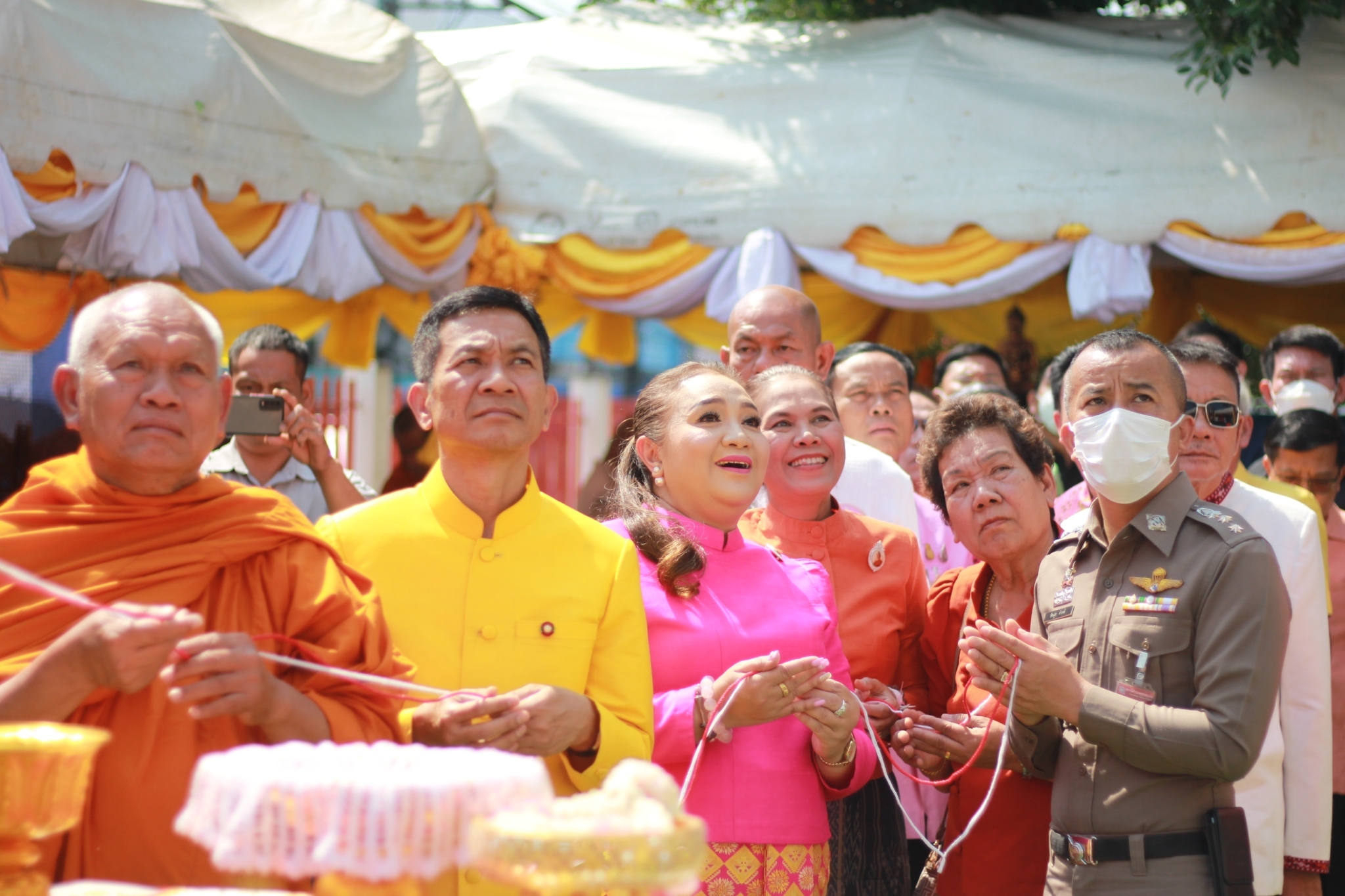 ? พช.ขอนแก่น : ร่วมงานพิธียกยอดฉัตรมณฑป พระชัยชุมแพ บรมนาถบพิตรซึ่งประดิษฐาน ณ ลานพระชัยชุมแพ ที่ว่าการอำเภอชุมแพ อำเภอชุมแพ จังหวัดขอนแก่น