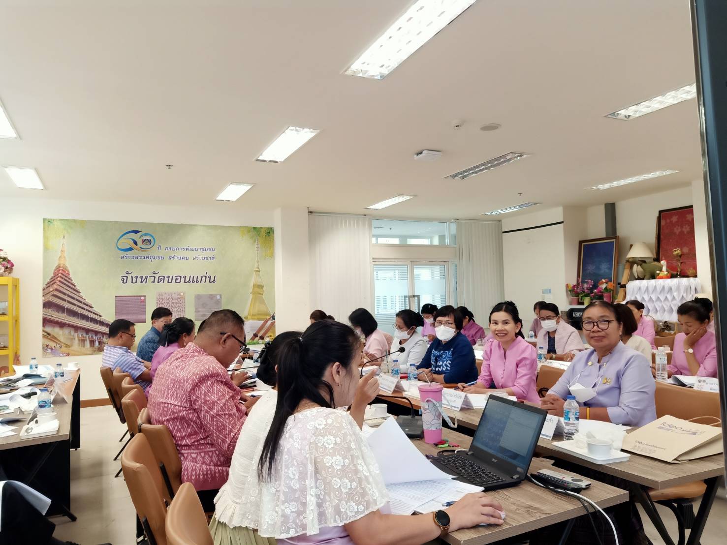 ? พช.ขอนแก่น : ประชุมผู้บริหารและนักวิชาการพัฒนาชุมชนจังหวัดและอำเภอ เพื่อติดตามงานและประสานงานในการขับเคลื่อนงานพัฒนาชุมชน ครั้งที่3/2566