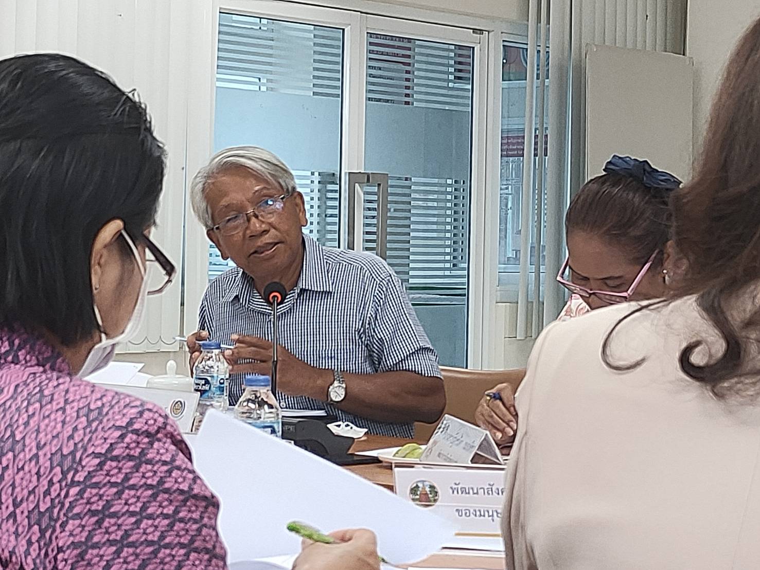 ?พช.ขอนแก่น : ประชุมคณะทำงานขับเคลื่อนการดำเนินงานขจัดความยากจนและพัฒนาคนทุกช่วงวัยอย่างยั่งยืนตามหลักปรัชญาของเศรษฐกิจพอเพียง ตามภารกิจ 5 มิติ ระดับจังหวัด