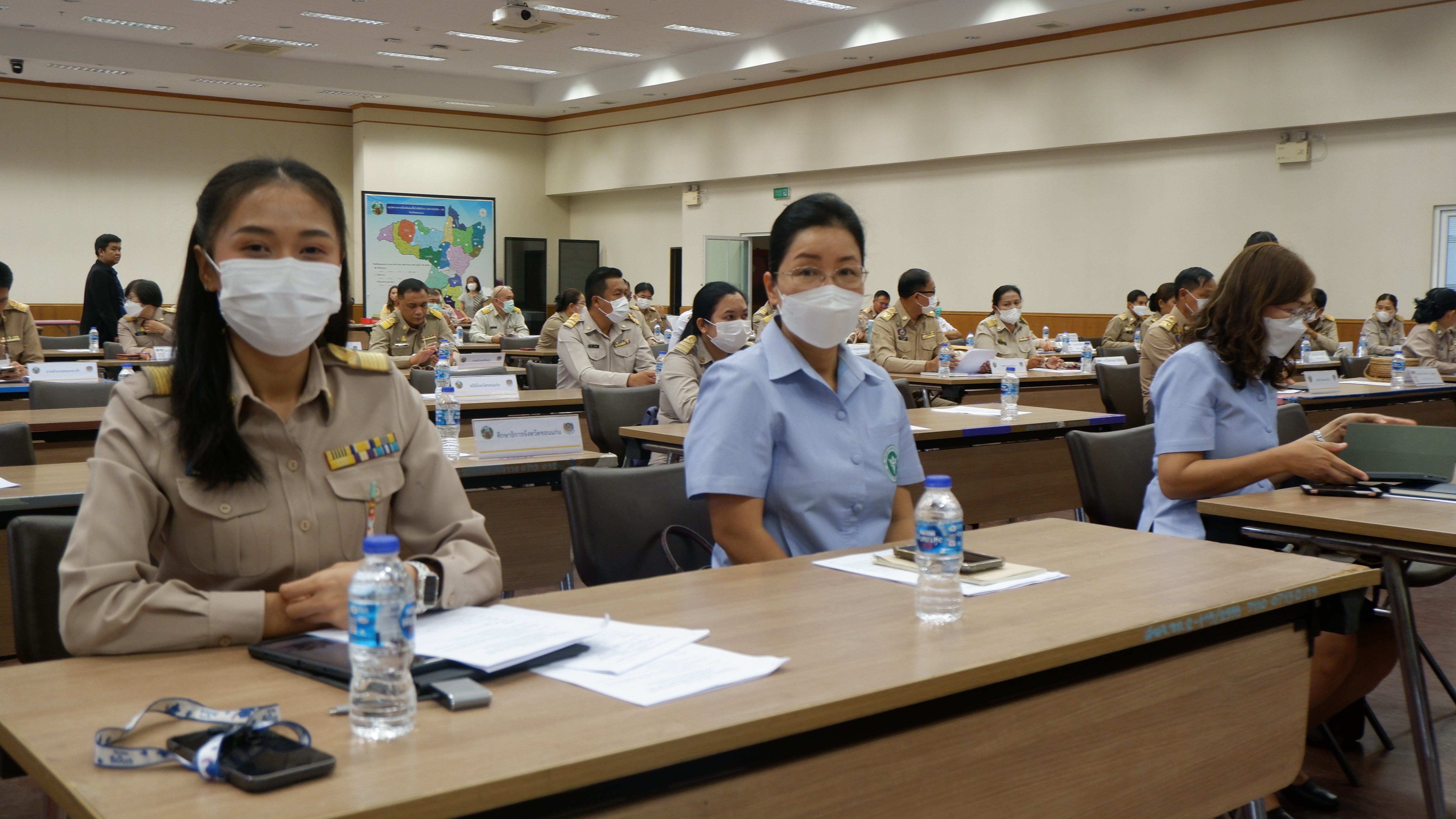 ?พช.ขอนแก่น : จัดประชุมเตรียมความพร้อมในการขับเคลื่อนการดำเนินงานขจัดความยากจนและพัฒนาคนทุกช่วงวัยอย่างยั่งยืนตามหลักปรัชญาของเศรษฐกิจพอเพียง ประจำปี 2566