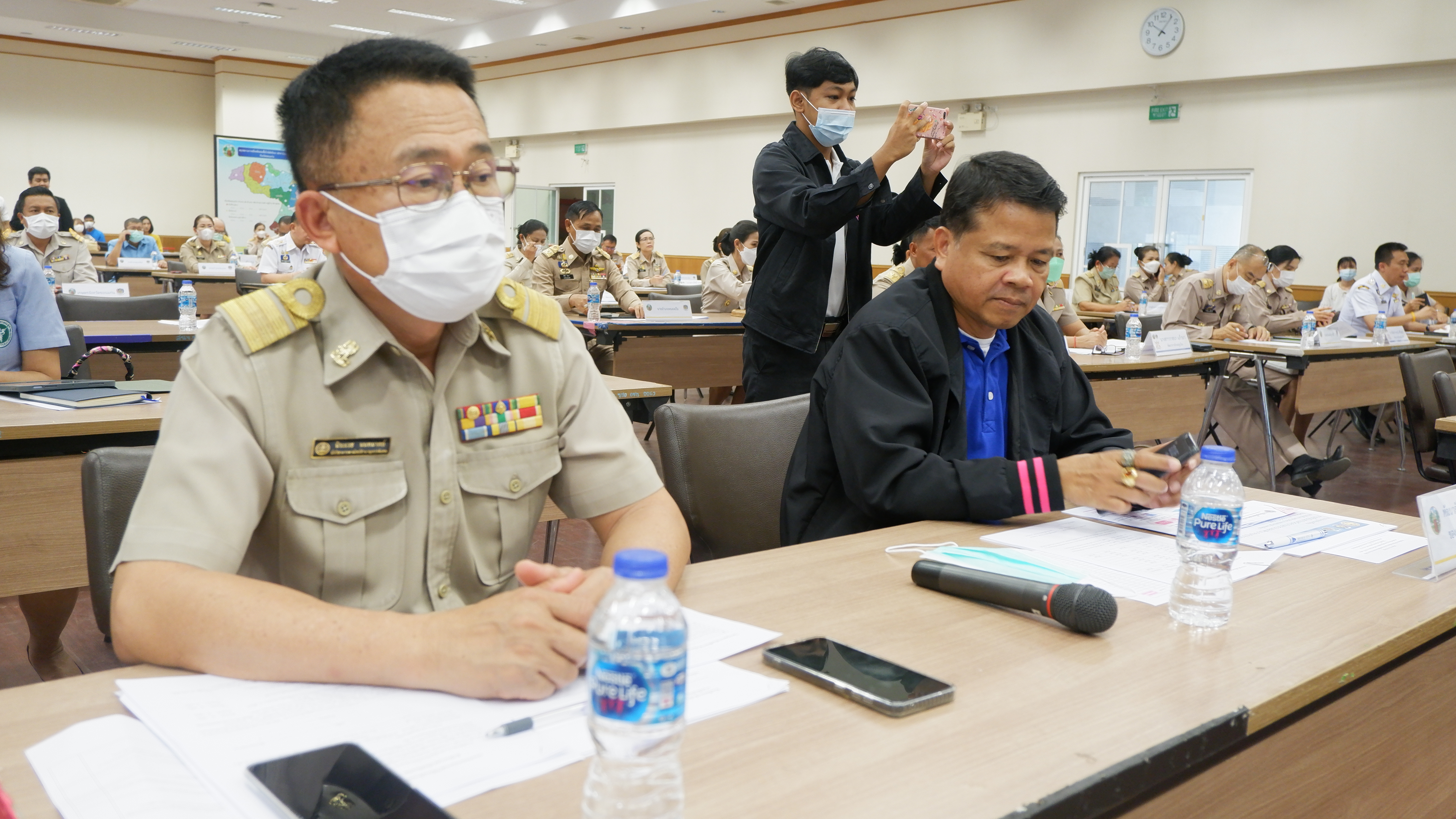 ?พช.ขอนแก่น : จัดประชุมเตรียมความพร้อมในการขับเคลื่อนการดำเนินงานขจัดความยากจนและพัฒนาคนทุกช่วงวัยอย่างยั่งยืนตามหลักปรัชญาของเศรษฐกิจพอเพียง ประจำปี 2566