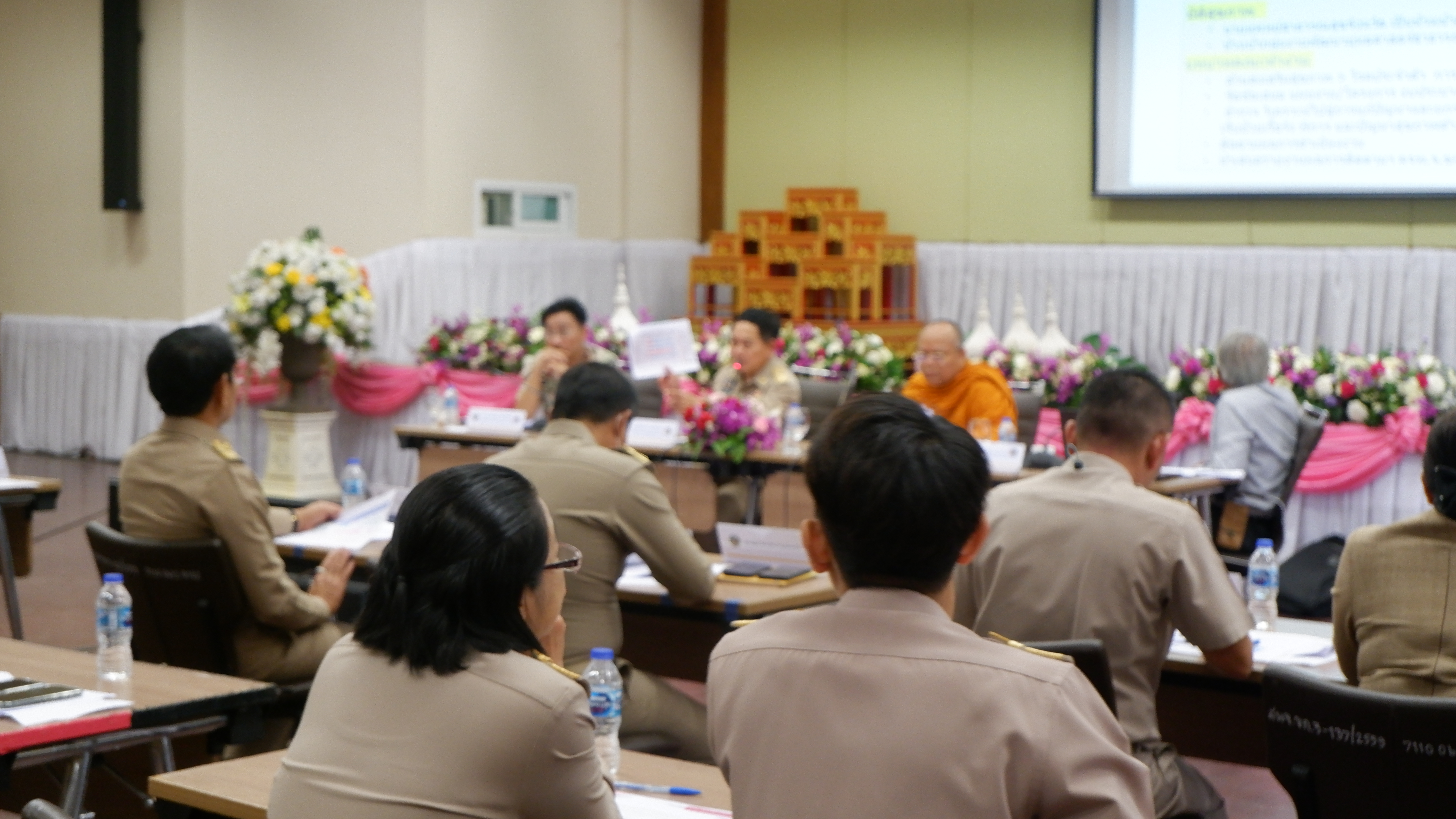 ?พช.ขอนแก่น : จัดประชุมเตรียมความพร้อมในการขับเคลื่อนการดำเนินงานขจัดความยากจนและพัฒนาคนทุกช่วงวัยอย่างยั่งยืนตามหลักปรัชญาของเศรษฐกิจพอเพียง ประจำปี 2566