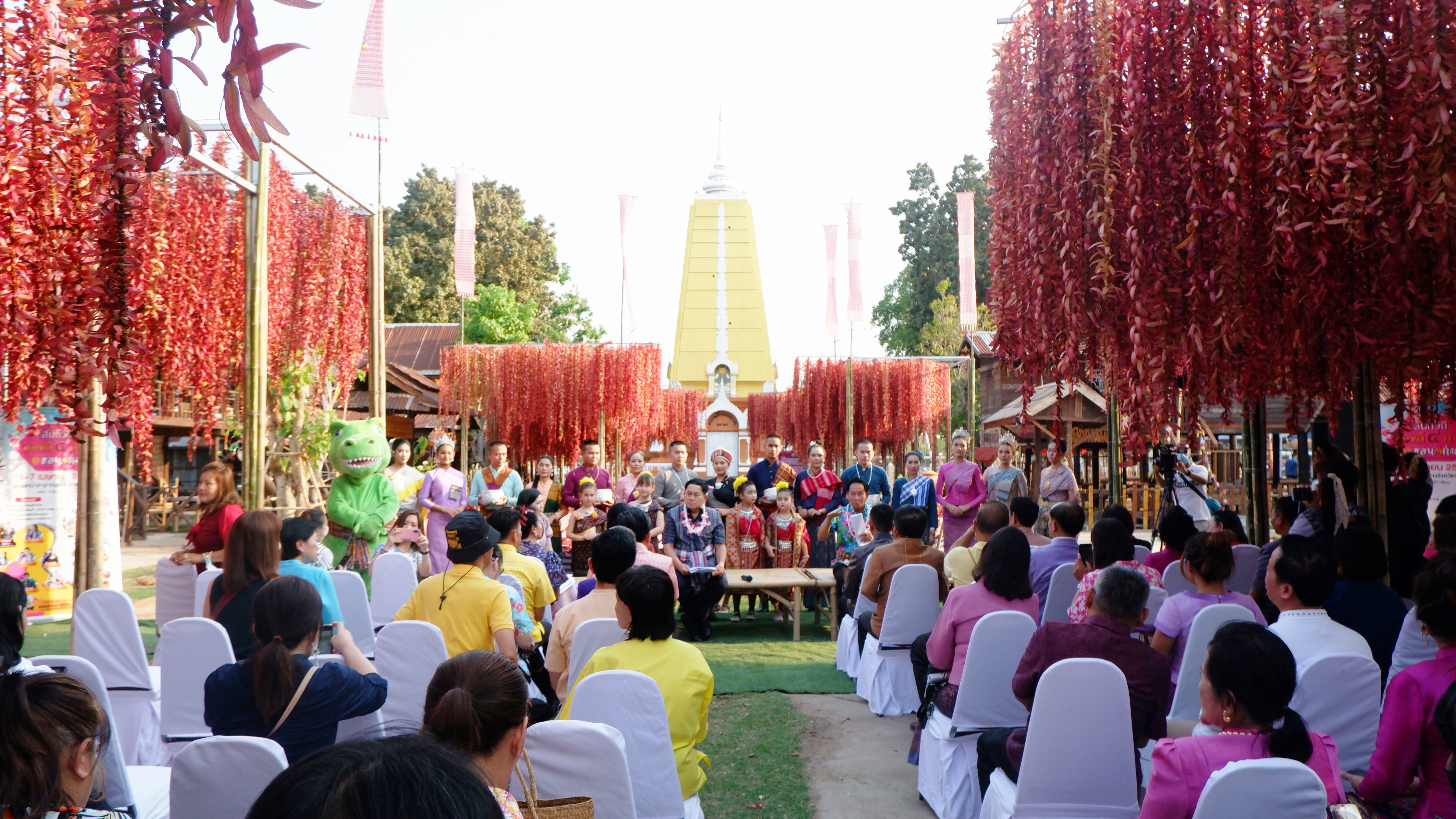 ?จังหวัดขอนแก่น : “ผู้ว่าฯ พบสื่อมวลชน” พร้อมจัดงานสืบสานประเพณีสงกรานต์ ภายใต้แนวคิด “วิถีไทบ้านขอนแก่น ร่วมสานใจสู่สากล”