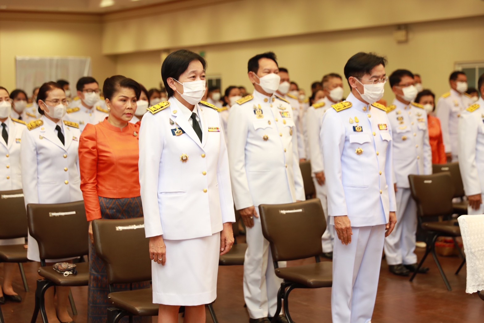 ?จังหวัดขอนแก่น : จัดพิธีมอบลายผ้าพระราชทาน “ผ้าลายดอกรักราชกัญญา”