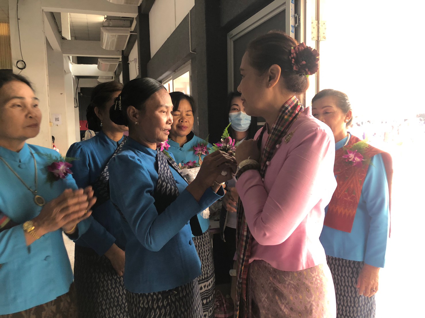 ? พช.ขอนแก่น : อำเภอหนองสองห้อง จัดกิจกรรม “รวมพลังองค์กรสตรี เพิ่มพูนน้ำใจ สร้างวิถีไทยสามัคคี” เนื่องในวันสตรีสากล ประจำปี 2566