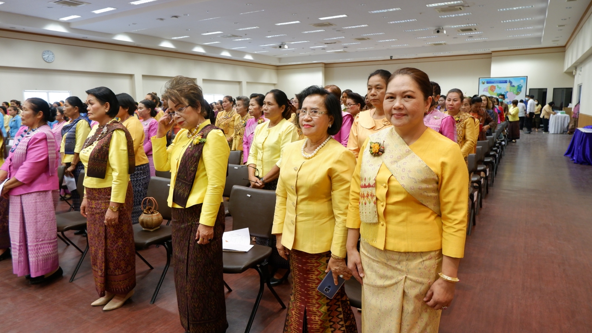 ? พช.ขอนแก่น : จัดงานวันสตรีสากล ประจำปี2566 “รวมพลังสตรี สร้างสรรค์งานพัฒนา สืบสานภูมิปัญญา ผ้าถิ่นทันสมัย ไทขอนแก่น”