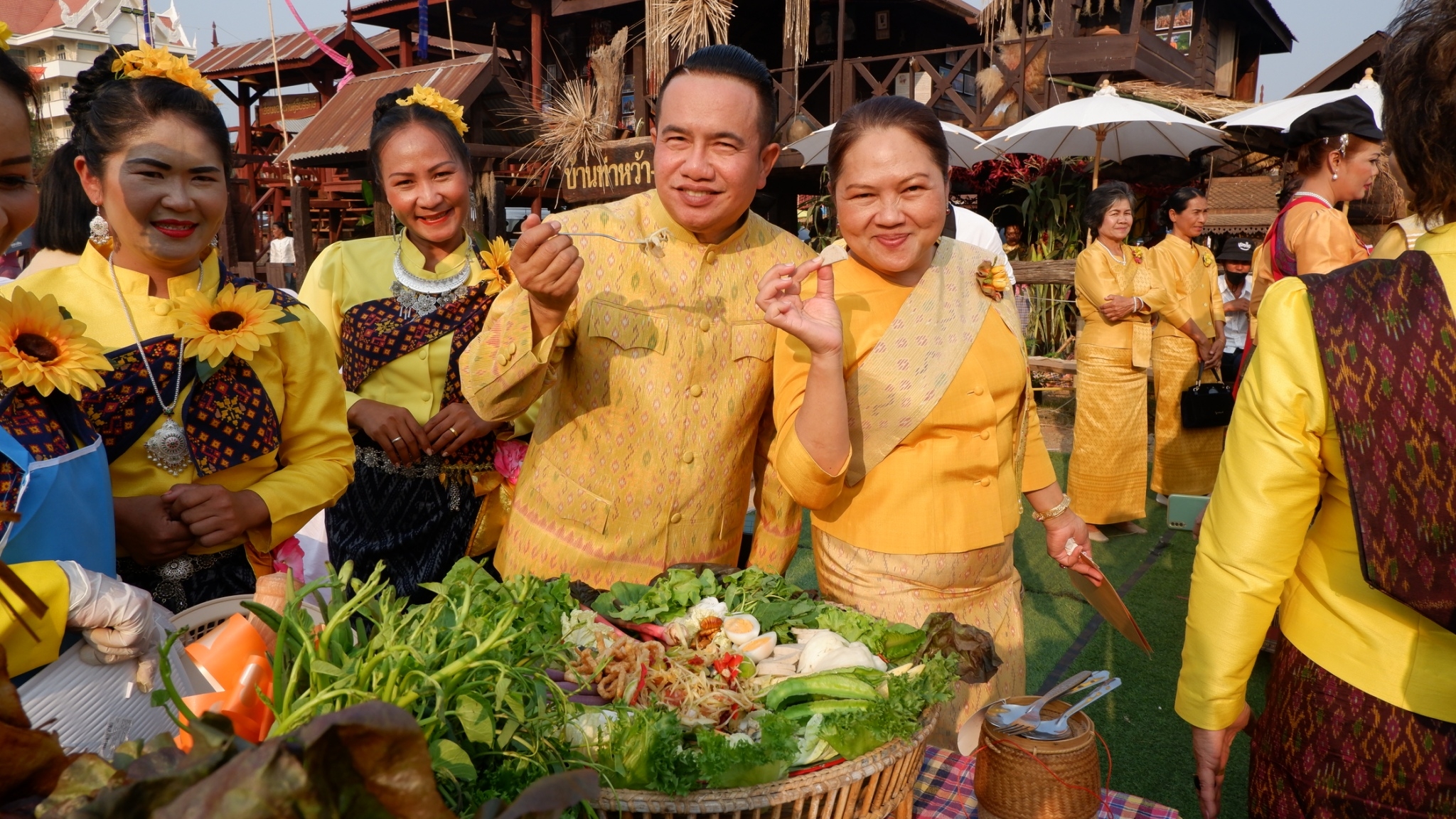 ? พช.ขอนแก่น : จัดงานวันสตรีสากล ประจำปี2566 “รวมพลังสตรี สร้างสรรค์งานพัฒนา สืบสานภูมิปัญญา ผ้าถิ่นทันสมัย ไทขอนแก่น”