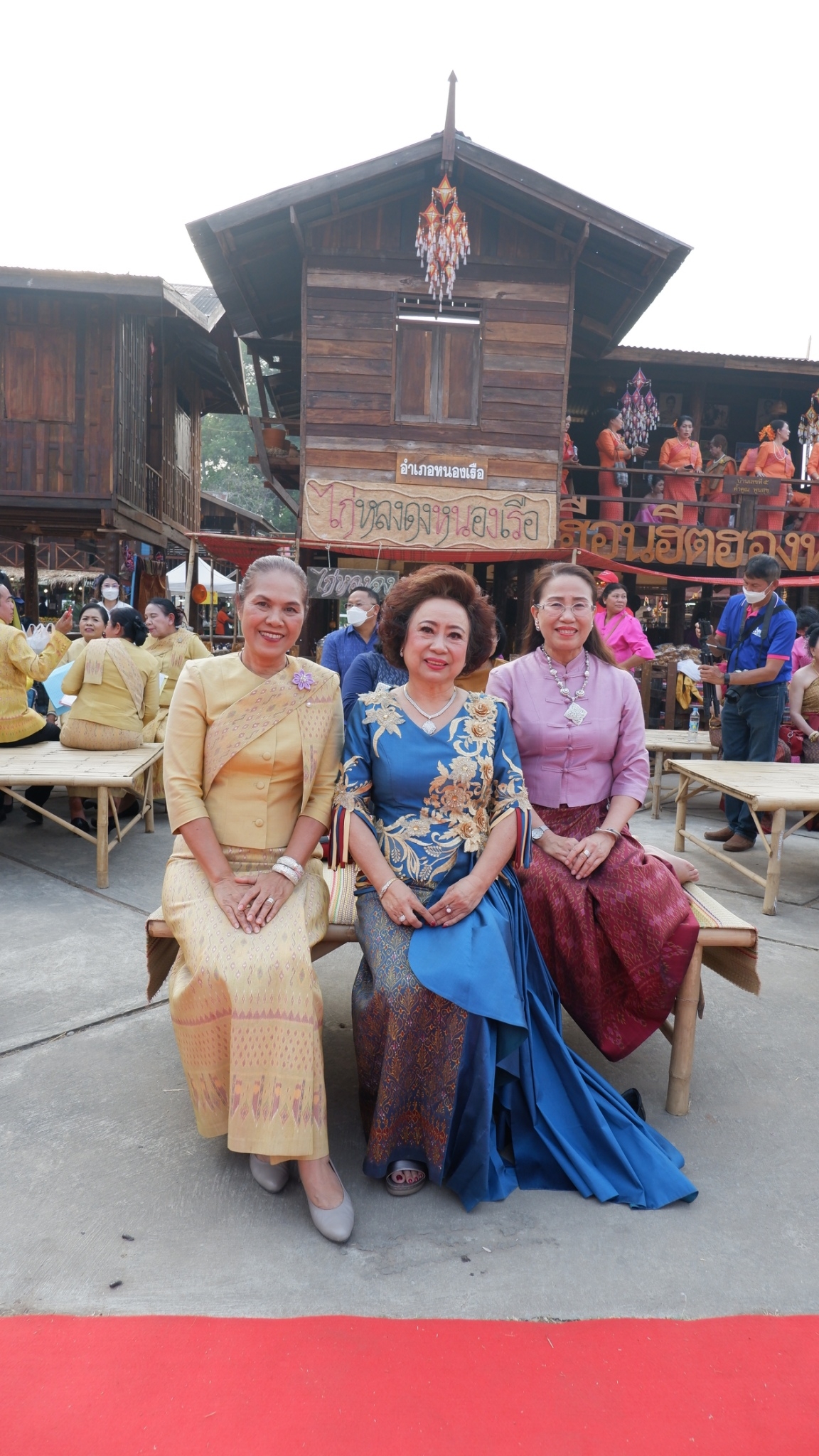 ? พช.ขอนแก่น : จัดงานวันสตรีสากล ประจำปี2566 “รวมพลังสตรี สร้างสรรค์งานพัฒนา สืบสานภูมิปัญญา ผ้าถิ่นทันสมัย ไทขอนแก่น”