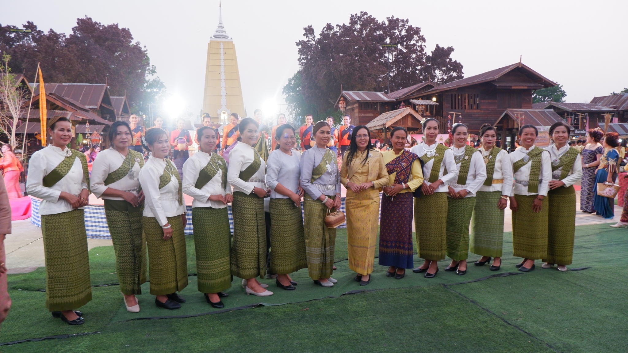 ? พช.ขอนแก่น : จัดงานวันสตรีสากล ประจำปี2566 “รวมพลังสตรี สร้างสรรค์งานพัฒนา สืบสานภูมิปัญญา ผ้าถิ่นทันสมัย ไทขอนแก่น”