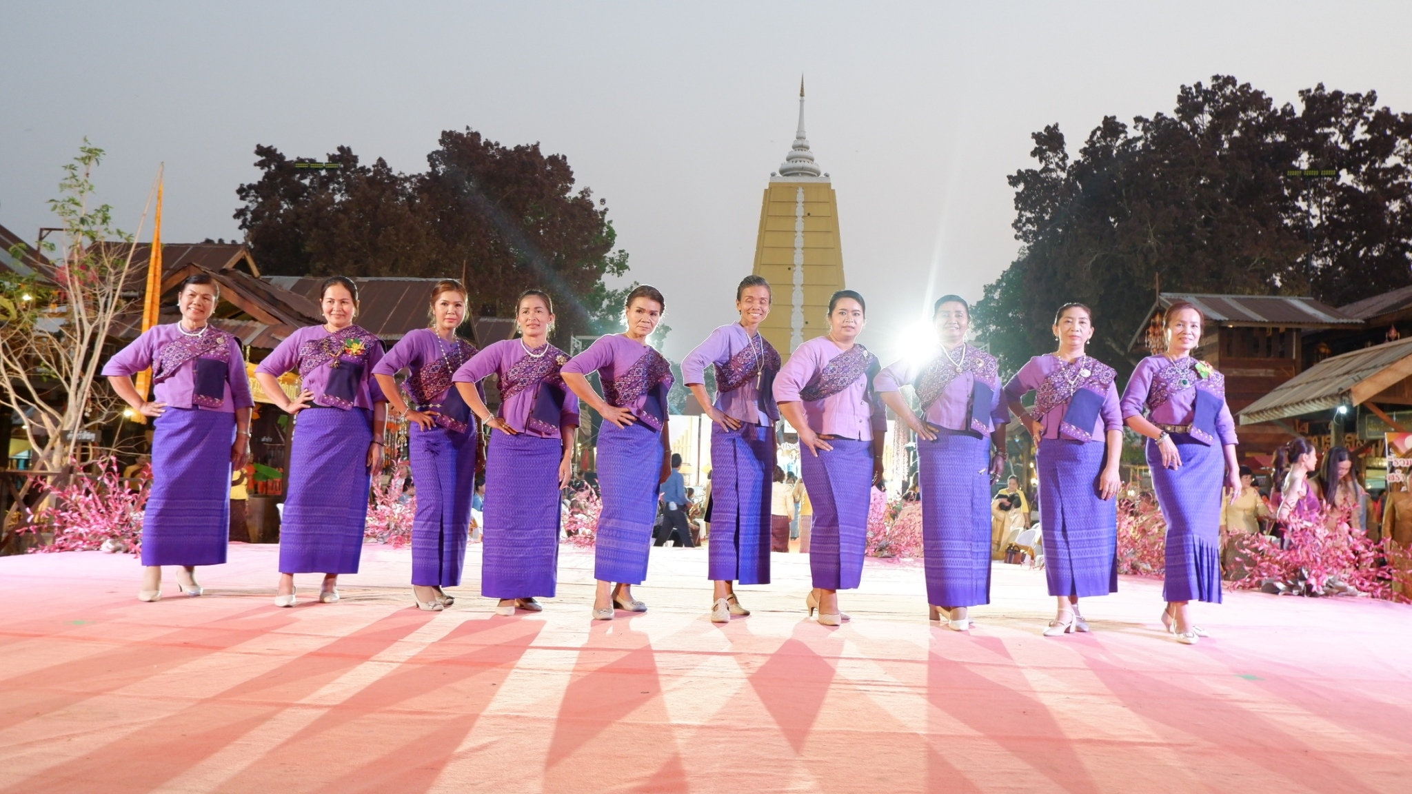 ? พช.ขอนแก่น : จัดงานวันสตรีสากล ประจำปี2566 “รวมพลังสตรี สร้างสรรค์งานพัฒนา สืบสานภูมิปัญญา ผ้าถิ่นทันสมัย ไทขอนแก่น”