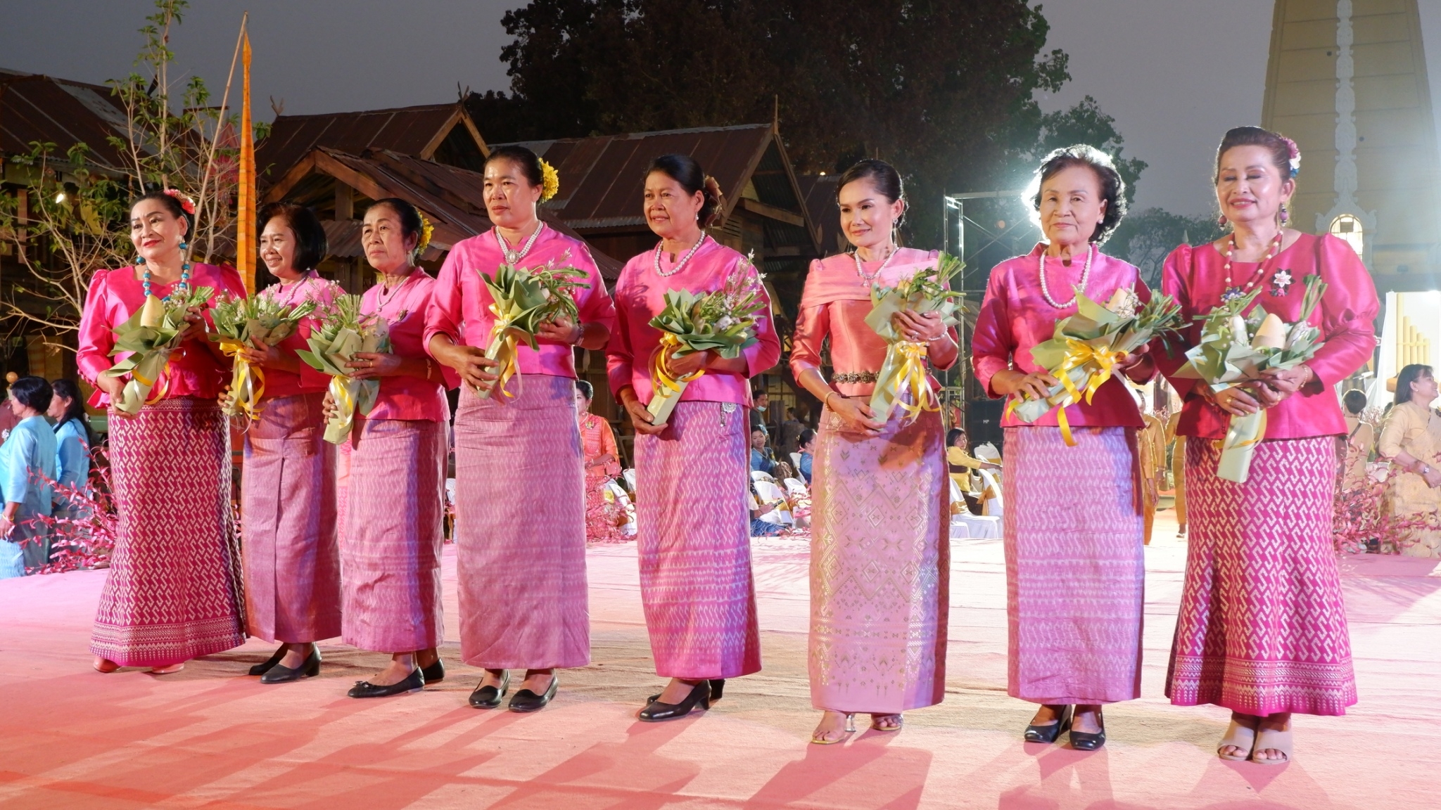 ? พช.ขอนแก่น : จัดงานวันสตรีสากล ประจำปี2566 “รวมพลังสตรี สร้างสรรค์งานพัฒนา สืบสานภูมิปัญญา ผ้าถิ่นทันสมัย ไทขอนแก่น”