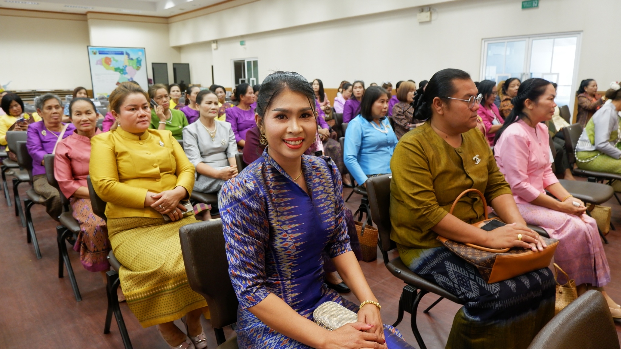 ? พช.ขอนแก่น : จัดงานวันสตรีสากล ประจำปี2566 “รวมพลังสตรี สร้างสรรค์งานพัฒนา สืบสานภูมิปัญญา ผ้าถิ่นทันสมัย ไทขอนแก่น”
