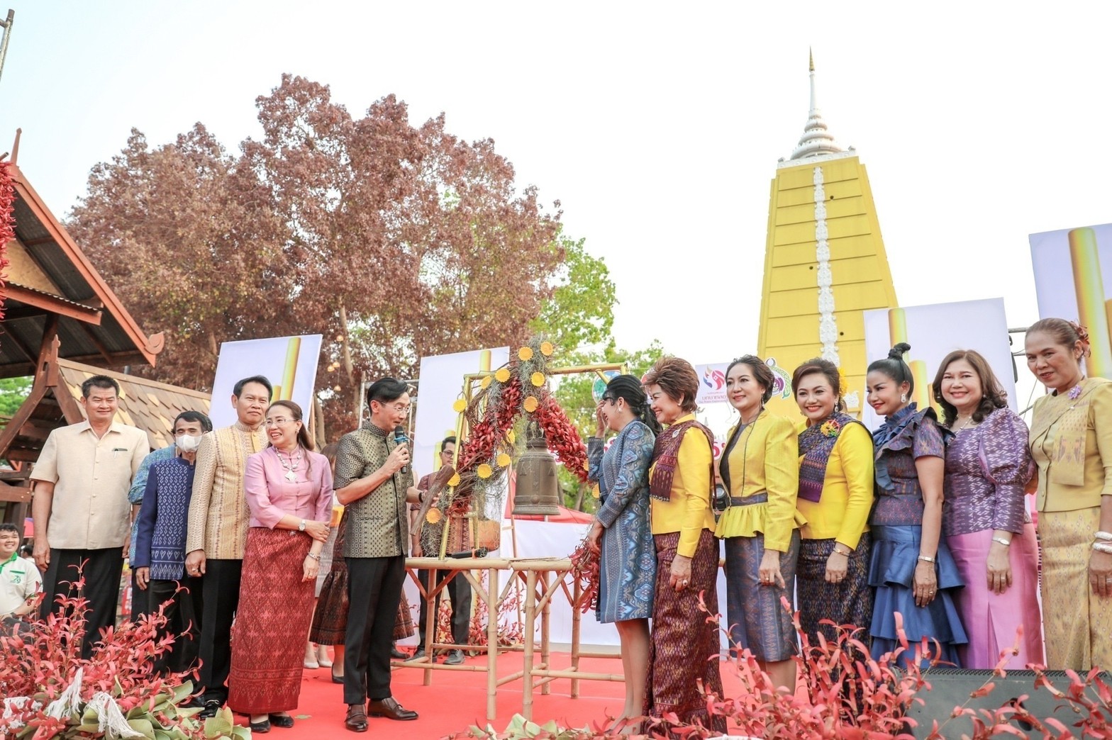 ? พช.ขอนแก่น : จัดงานวันสตรีสากล ประจำปี2566 “รวมพลังสตรี สร้างสรรค์งานพัฒนา สืบสานภูมิปัญญา ผ้าถิ่นทันสมัย ไทขอนแก่น”
