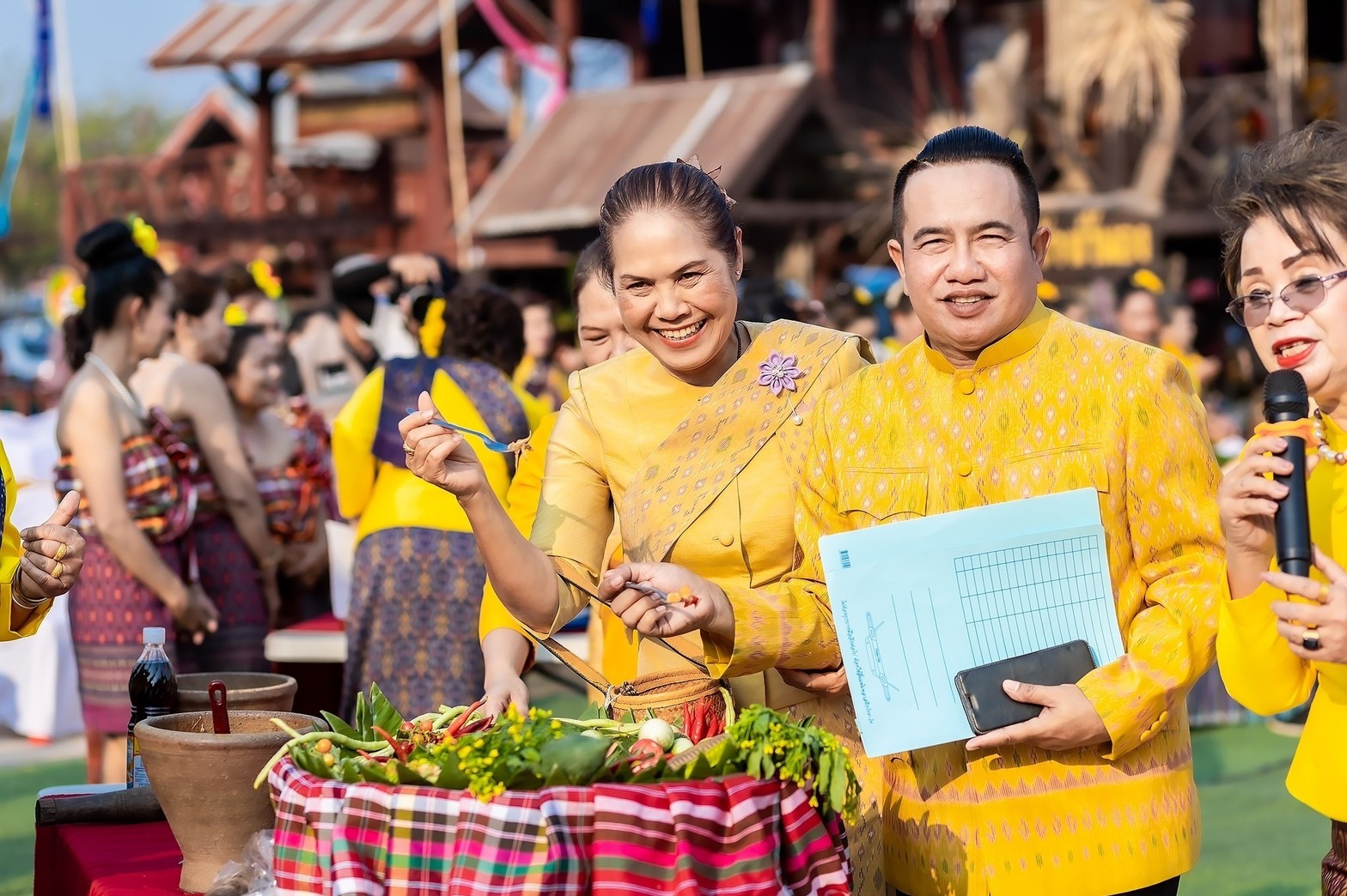 ? พช.ขอนแก่น : จัดงานวันสตรีสากล ประจำปี2566 “รวมพลังสตรี สร้างสรรค์งานพัฒนา สืบสานภูมิปัญญา ผ้าถิ่นทันสมัย ไทขอนแก่น”