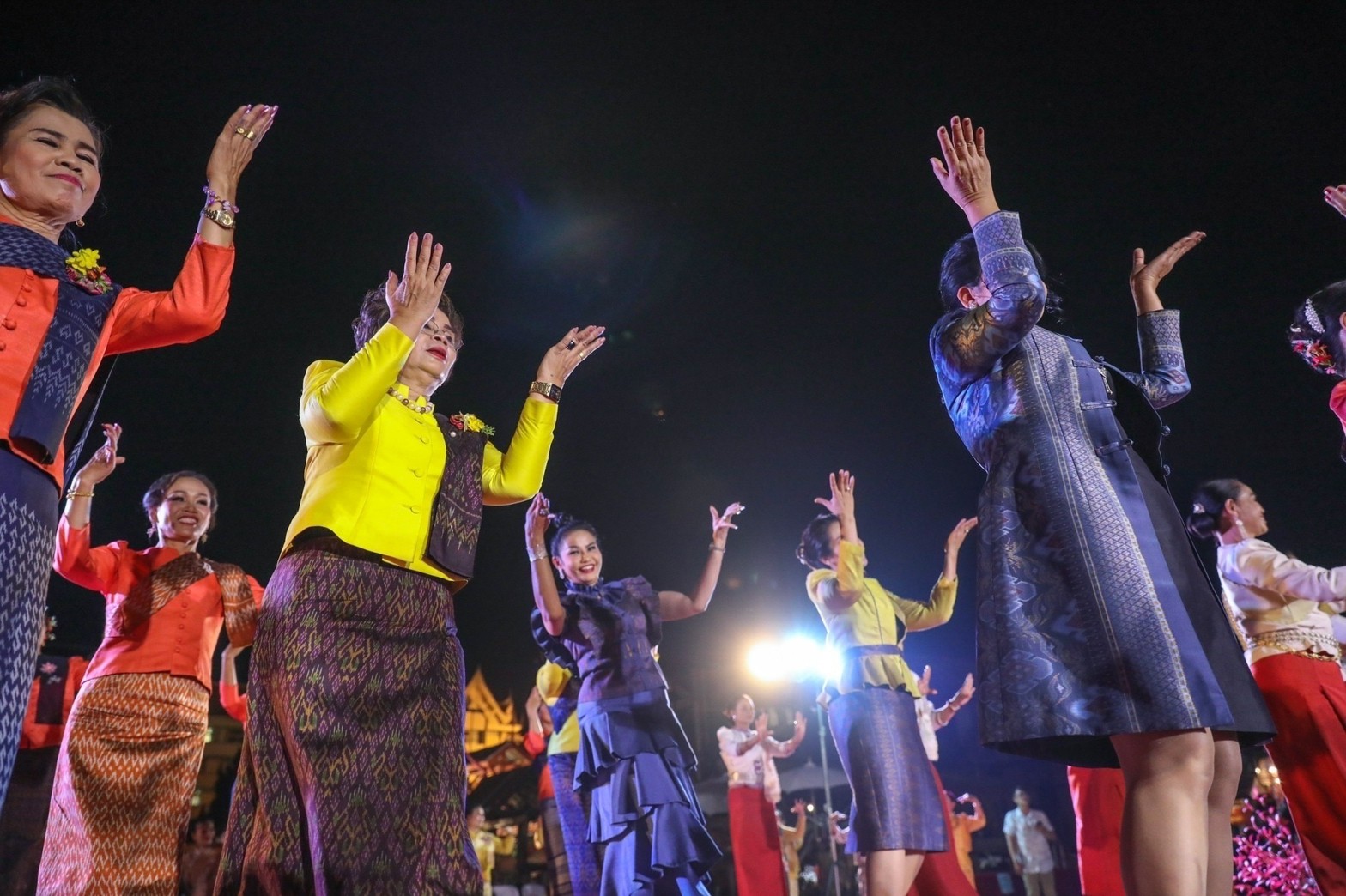 ? พช.ขอนแก่น : จัดงานวันสตรีสากล ประจำปี2566 “รวมพลังสตรี สร้างสรรค์งานพัฒนา สืบสานภูมิปัญญา ผ้าถิ่นทันสมัย ไทขอนแก่น”