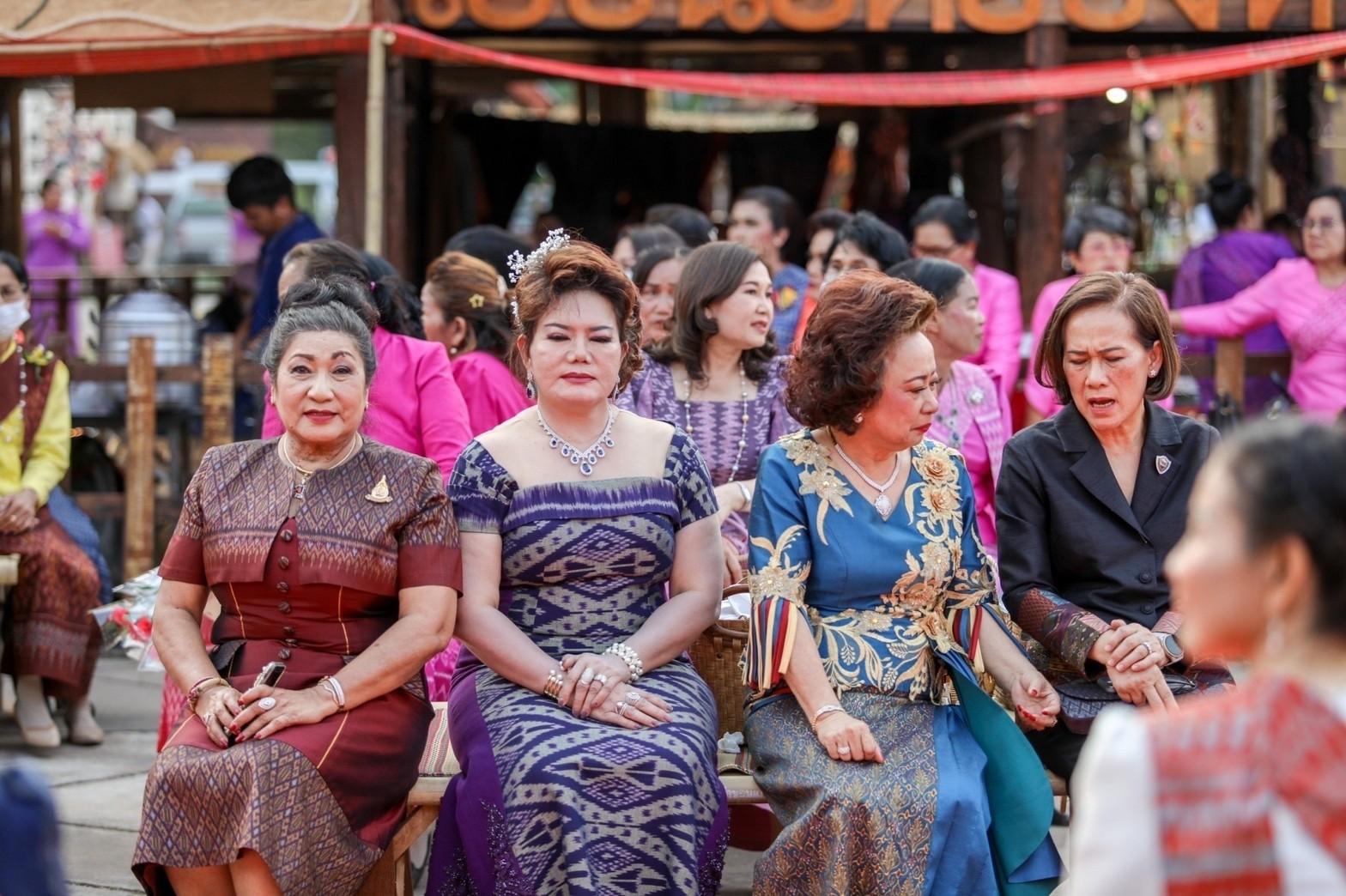 ? พช.ขอนแก่น : จัดงานวันสตรีสากล ประจำปี2566 “รวมพลังสตรี สร้างสรรค์งานพัฒนา สืบสานภูมิปัญญา ผ้าถิ่นทันสมัย ไทขอนแก่น”