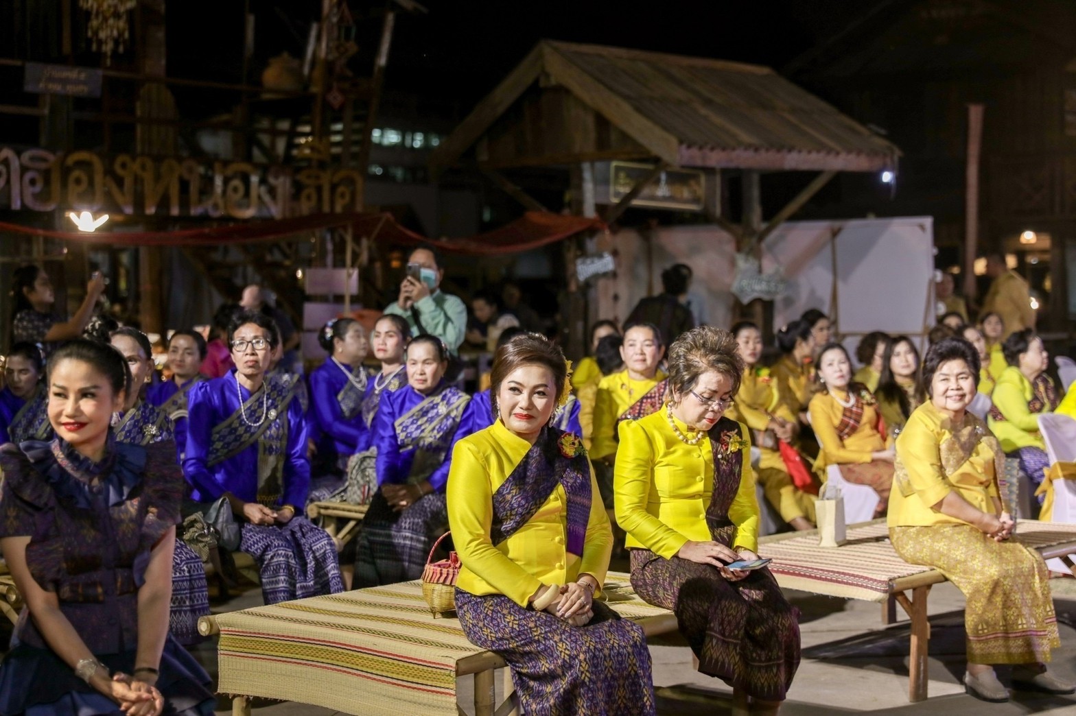 ? พช.ขอนแก่น : จัดงานวันสตรีสากล ประจำปี2566 “รวมพลังสตรี สร้างสรรค์งานพัฒนา สืบสานภูมิปัญญา ผ้าถิ่นทันสมัย ไทขอนแก่น”