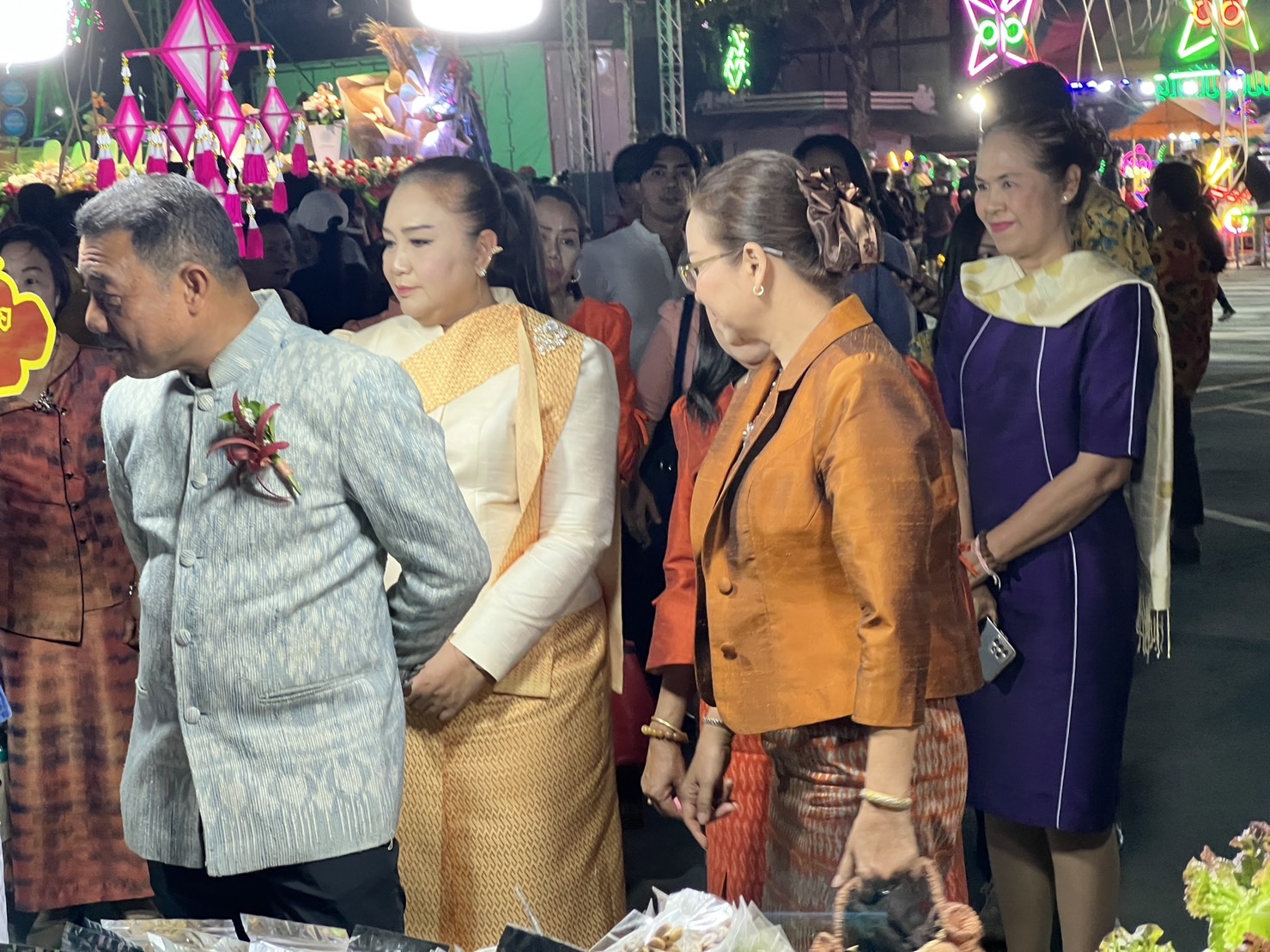 ?พช.ขอนแก่น : ร่วมพิธีเปิดและจัดกิจกรรมงานประจำปี รวมของดีเมืองชุมแพ ประจำปี 2566